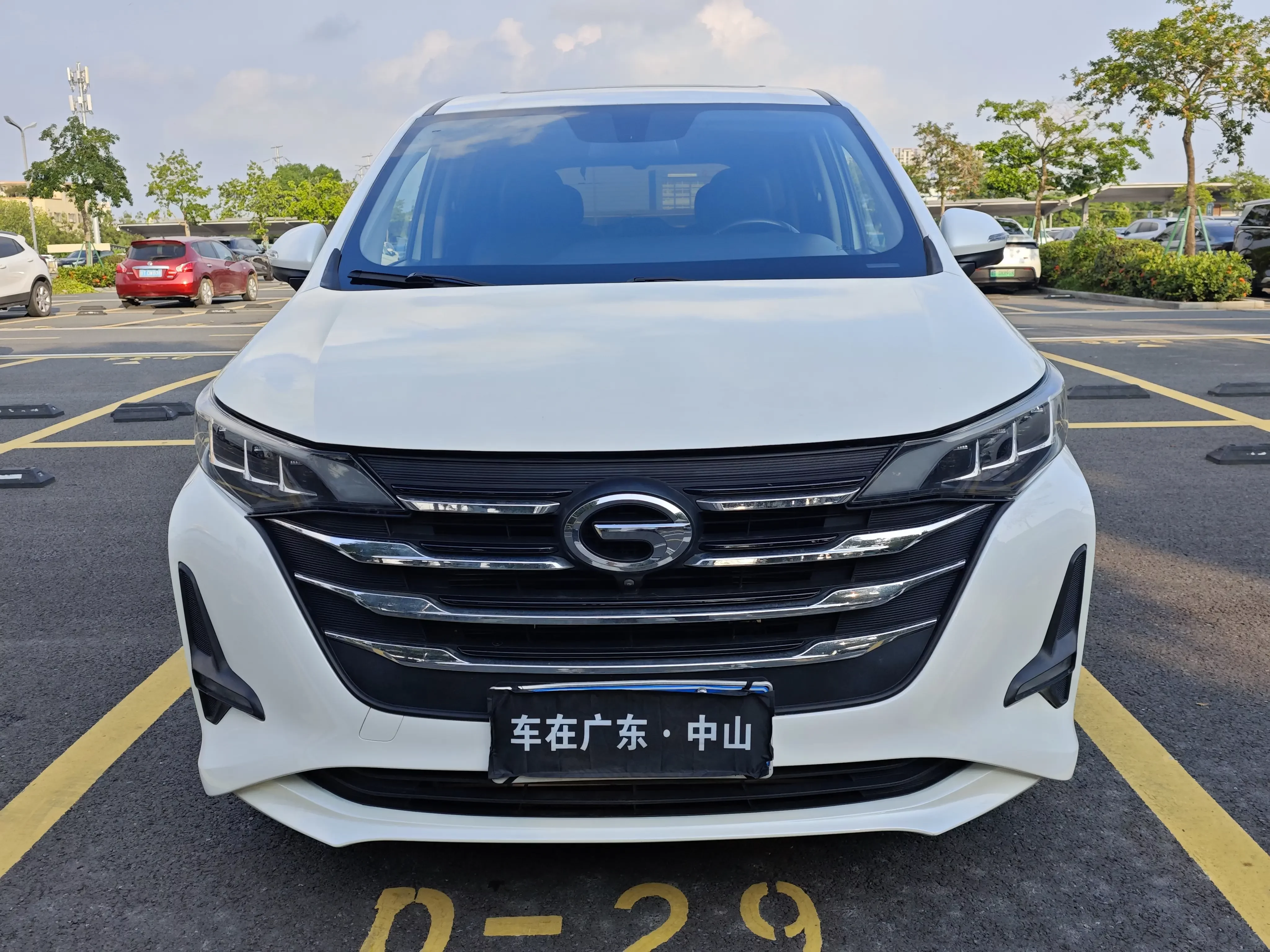 GAC Trumpchi M6  из Китая