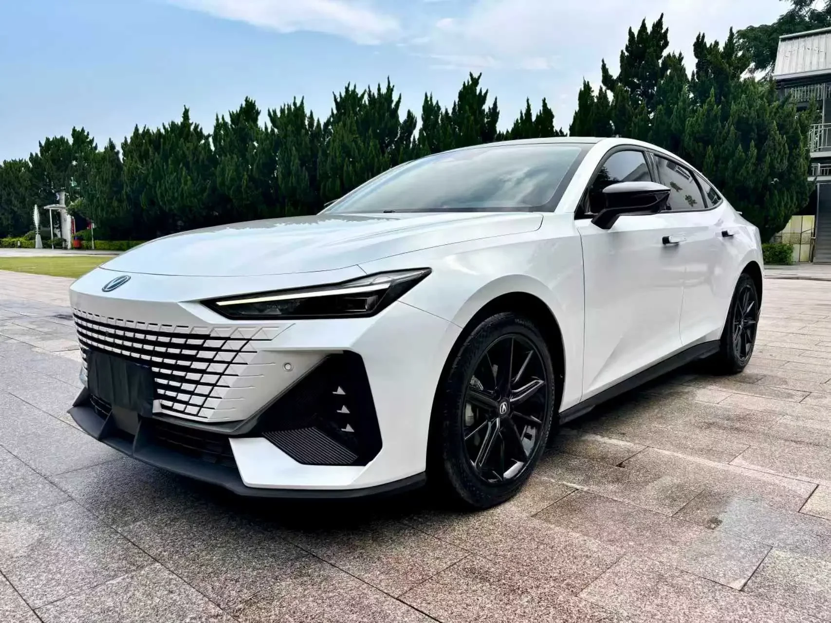 Changan UNI-V