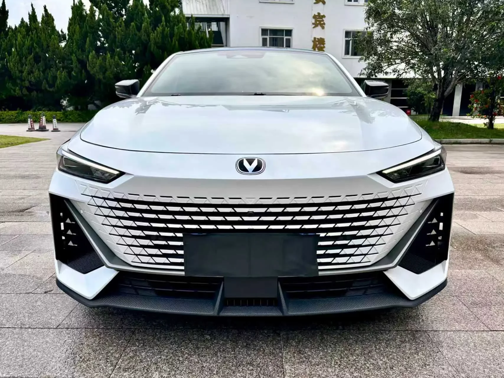 Changan UNI-V