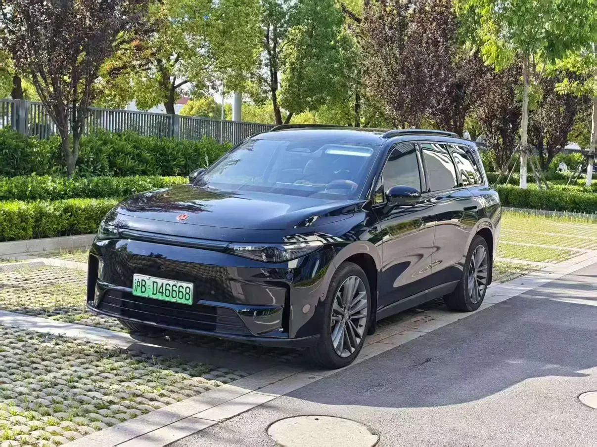 Leapmotor C16
