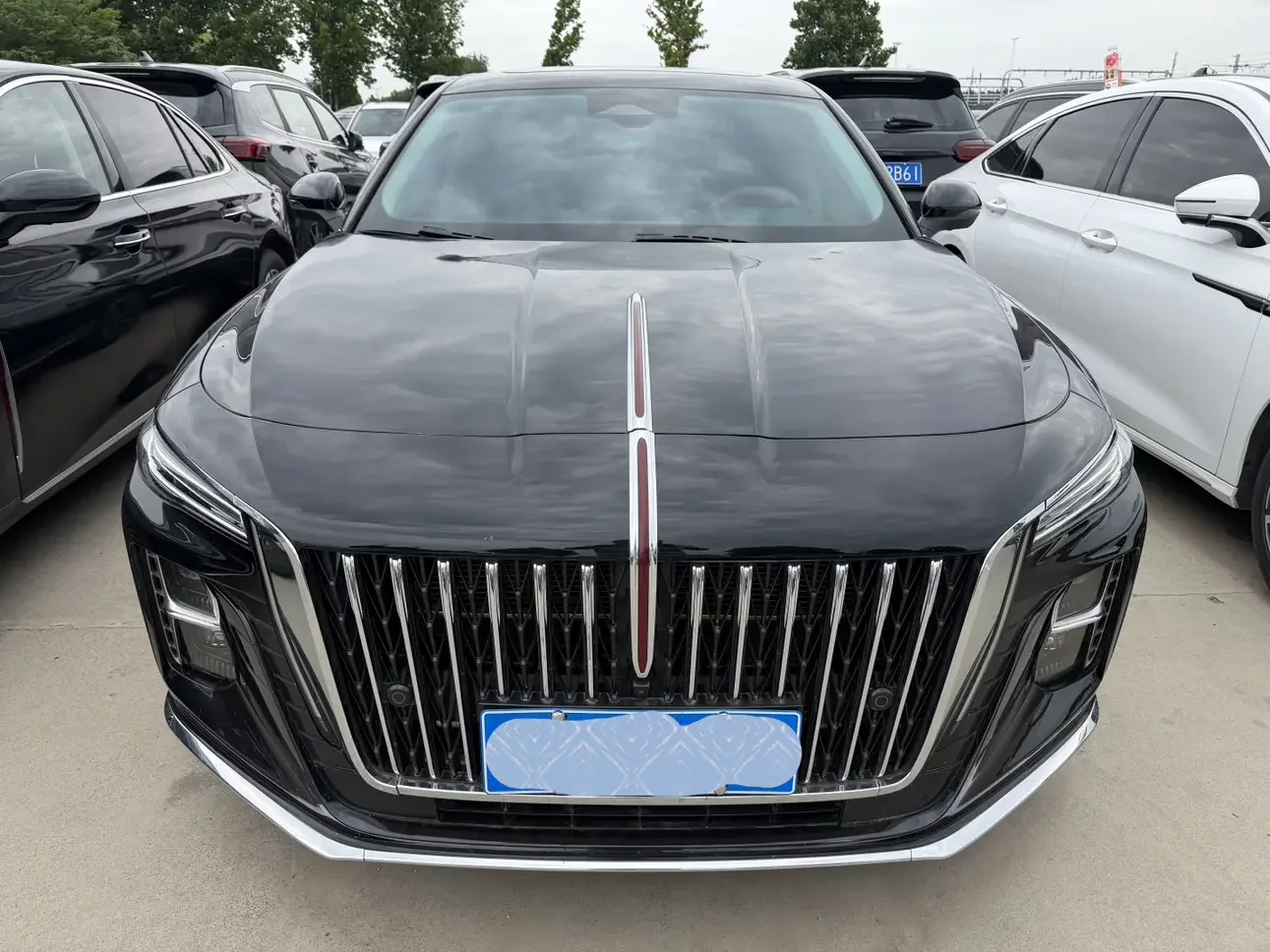 Hongqi H5