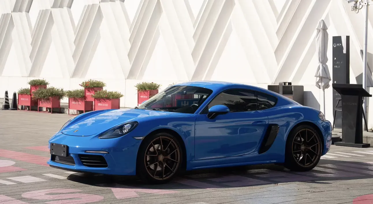 Porsche 718