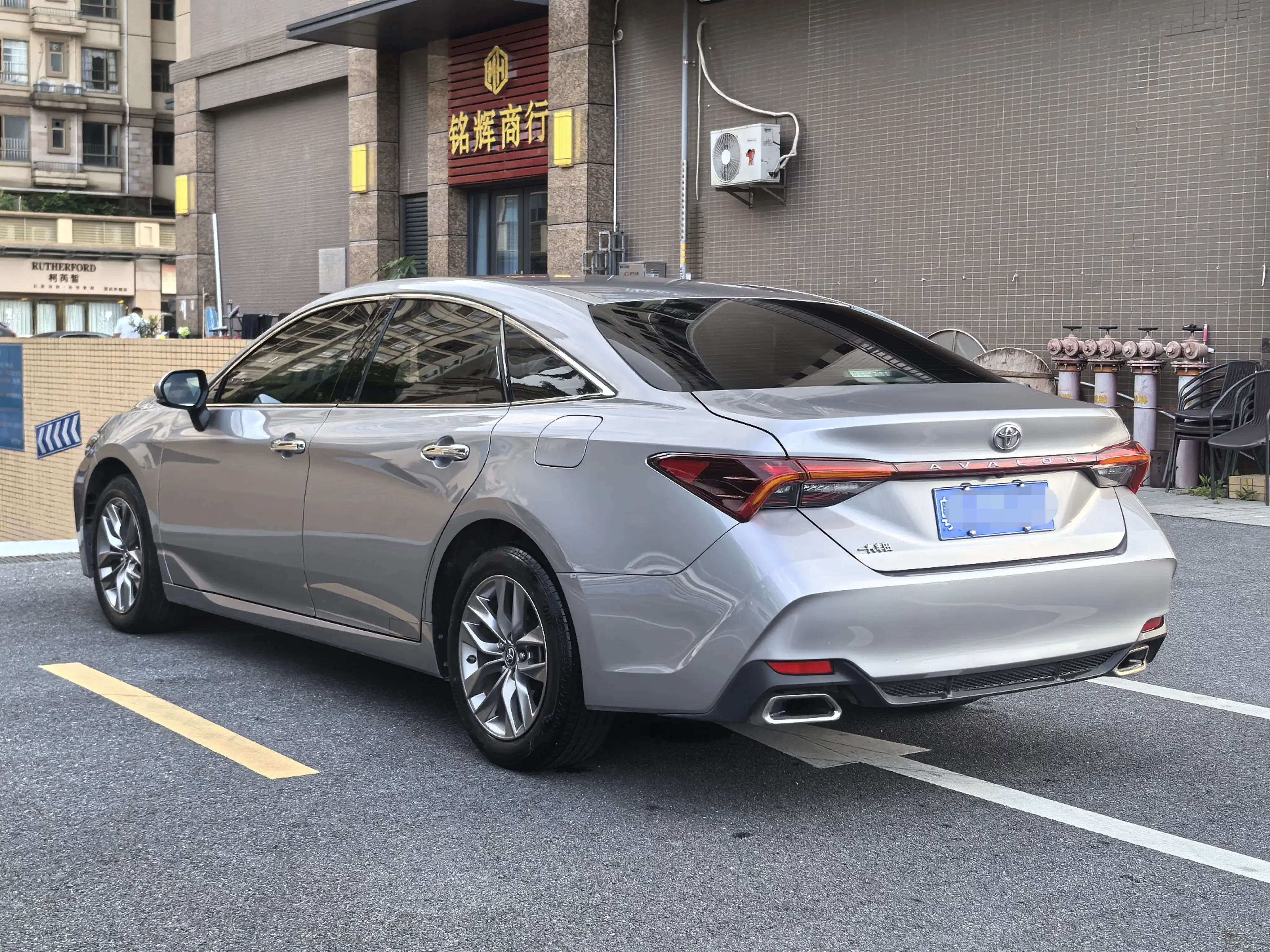 Toyota Avalon