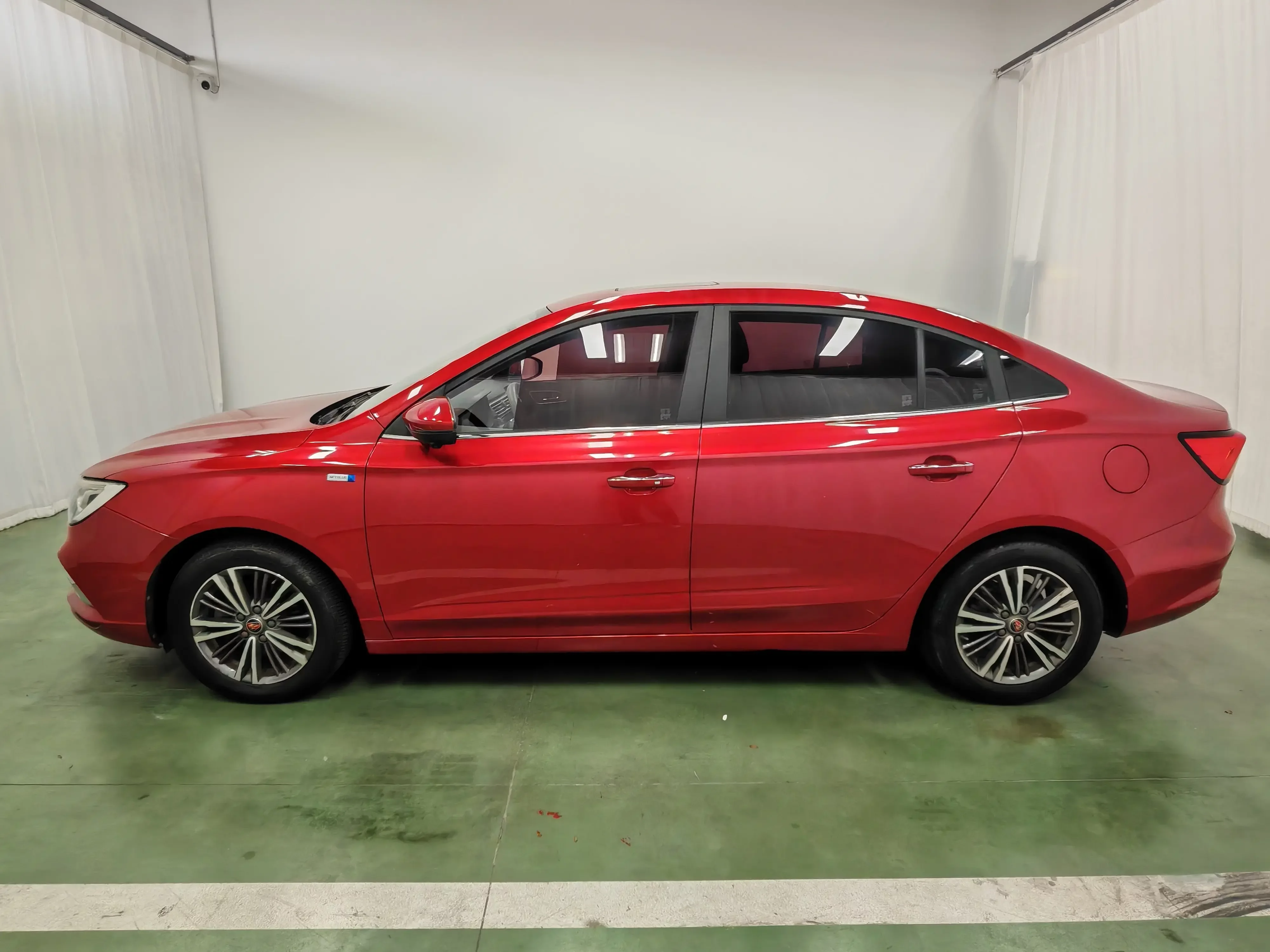 Roewe i5