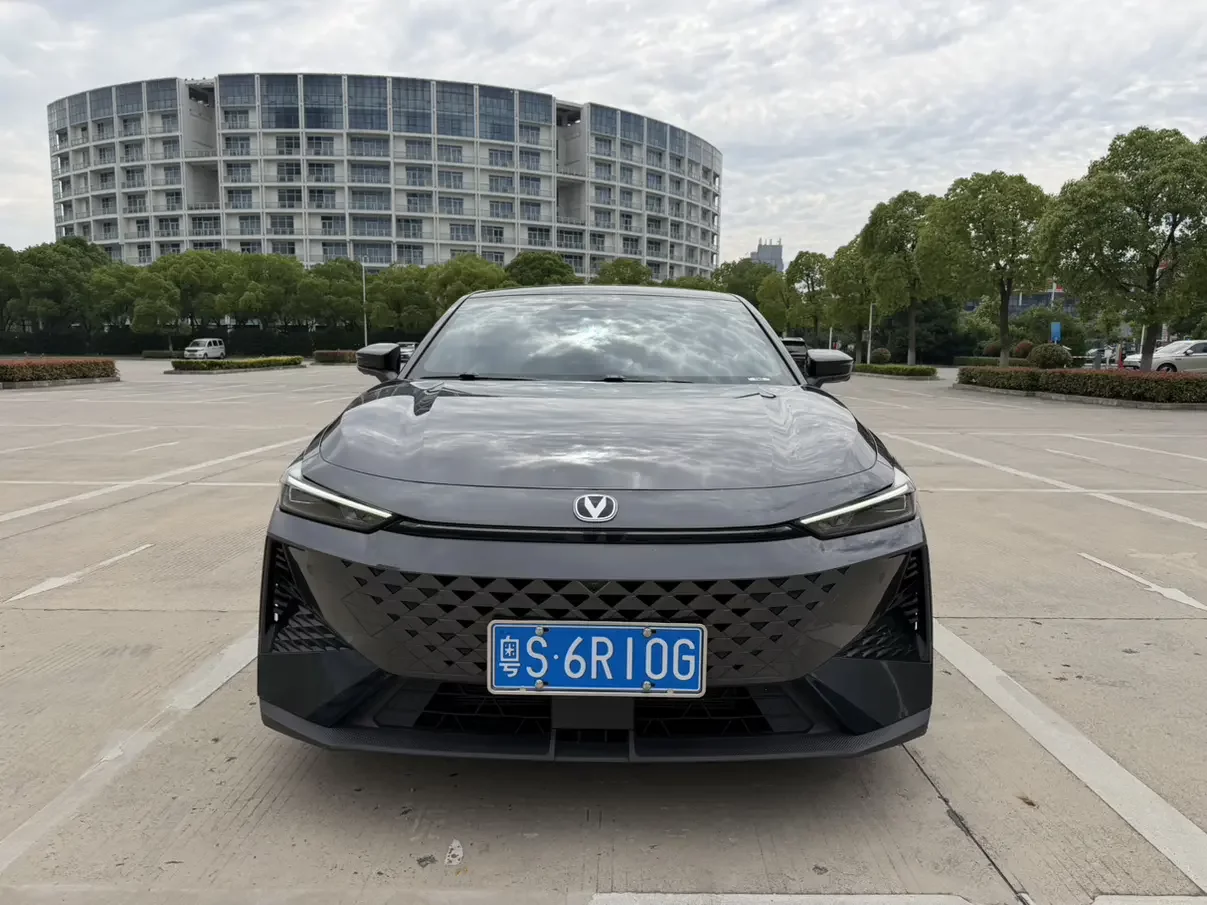 Changan UNI-V