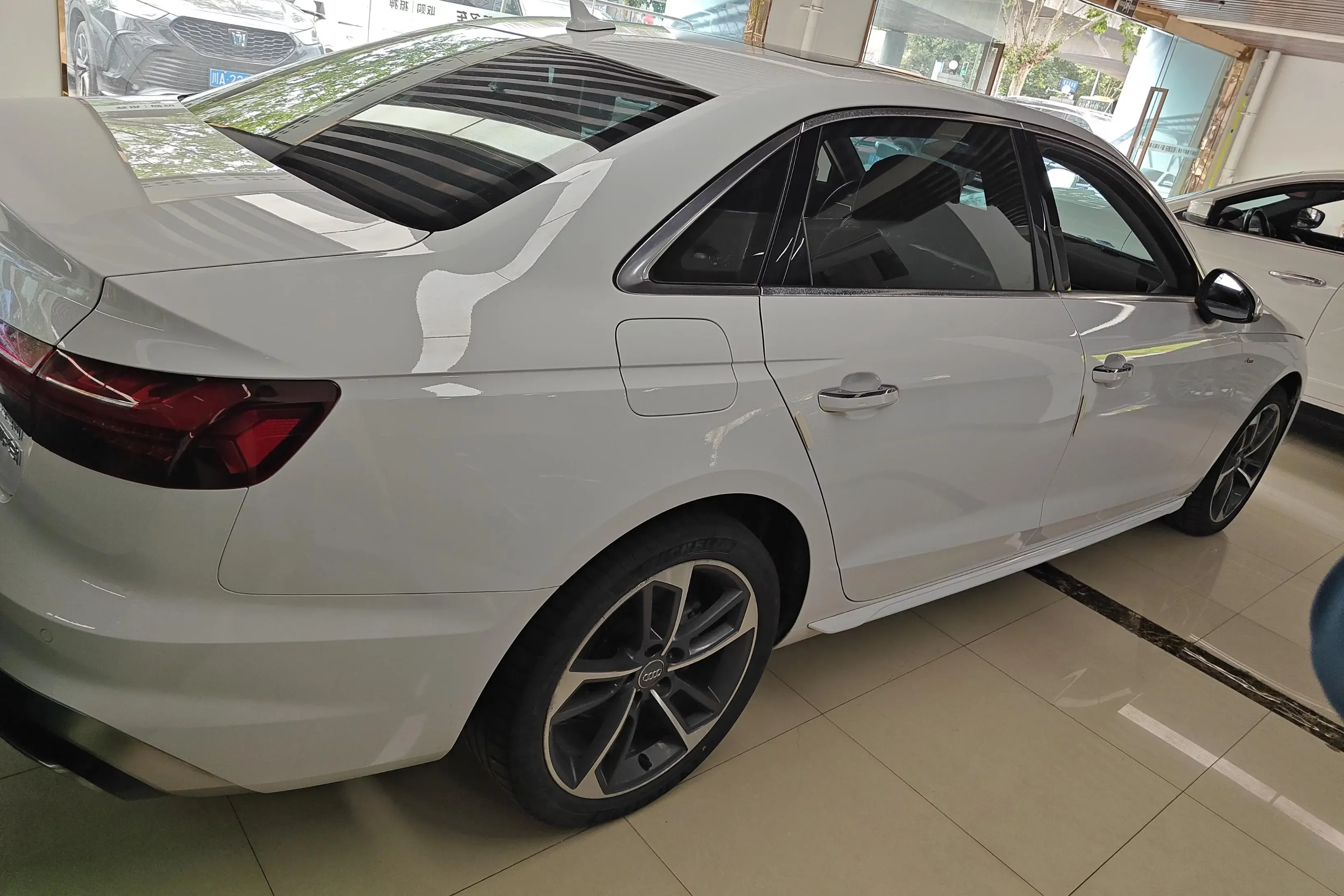 Audi A4L