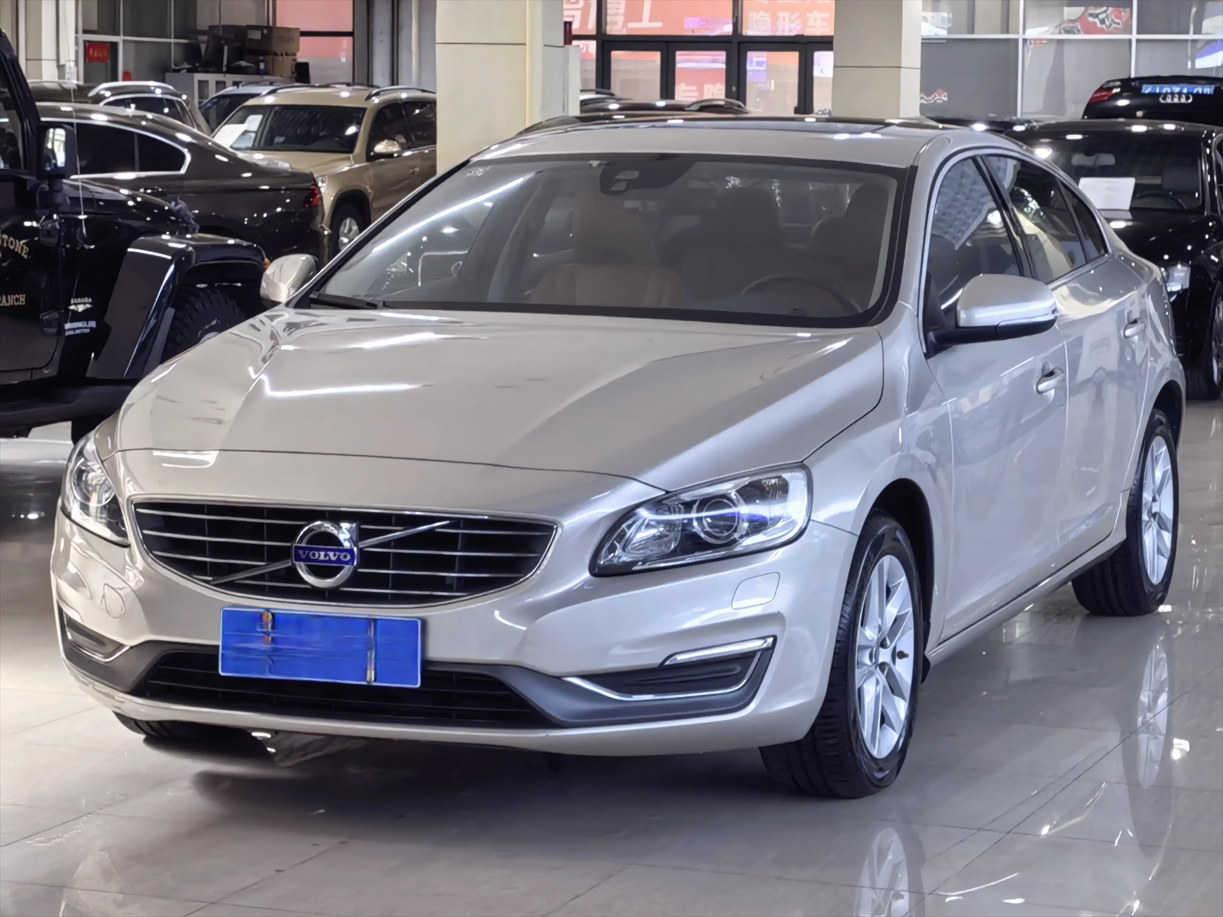 Volvo S60