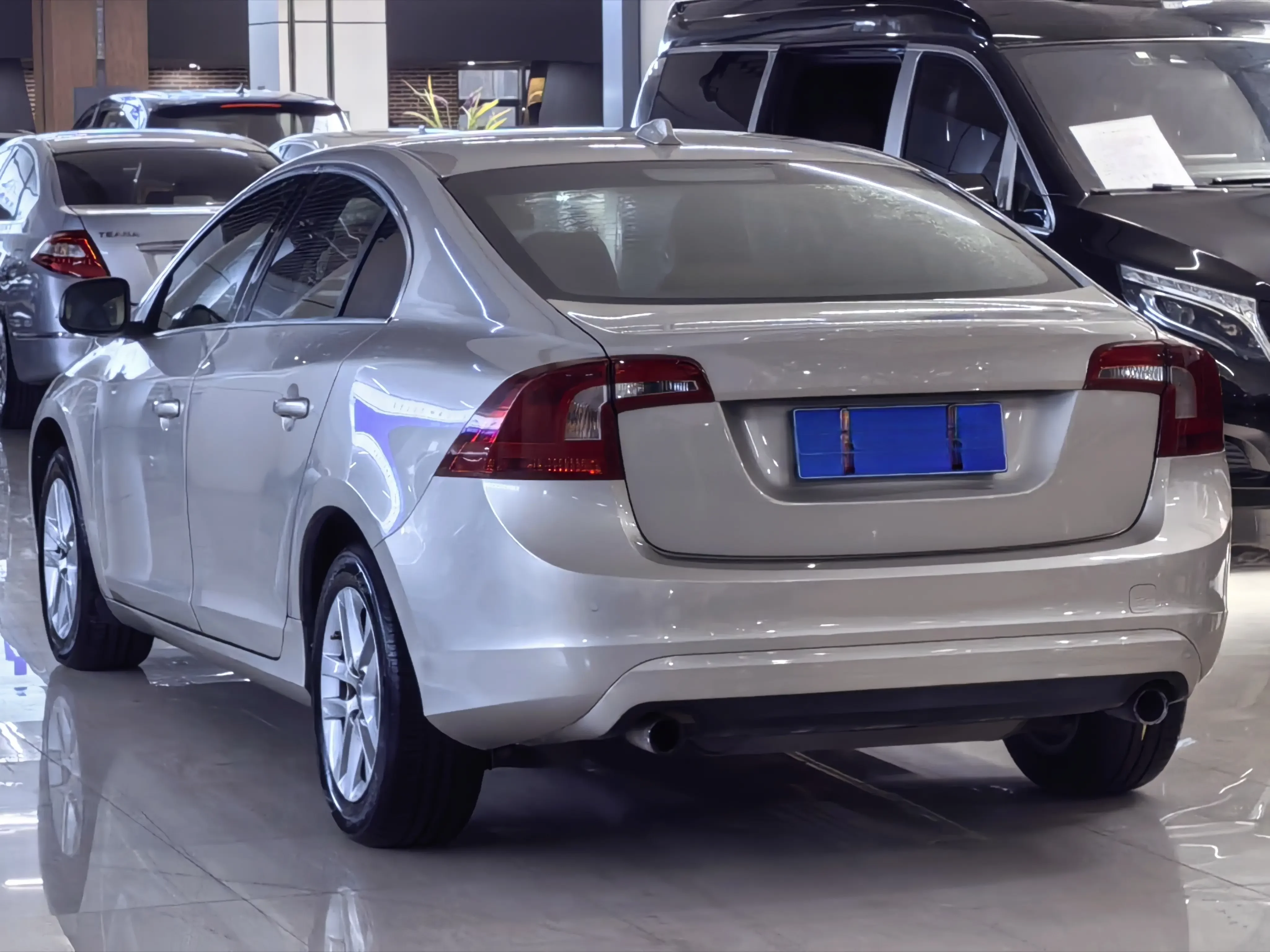 Volvo S60