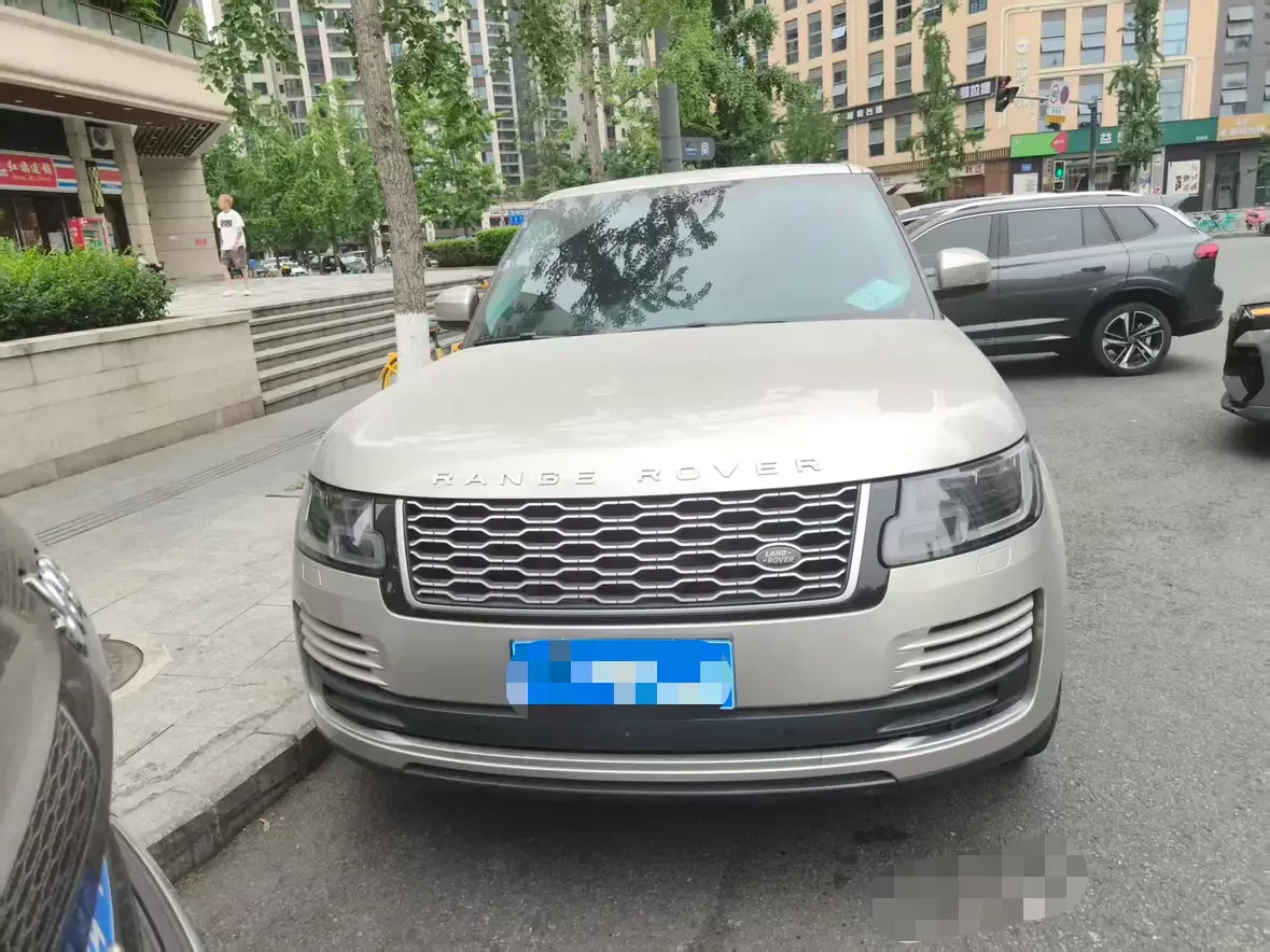 Land Rover range rover