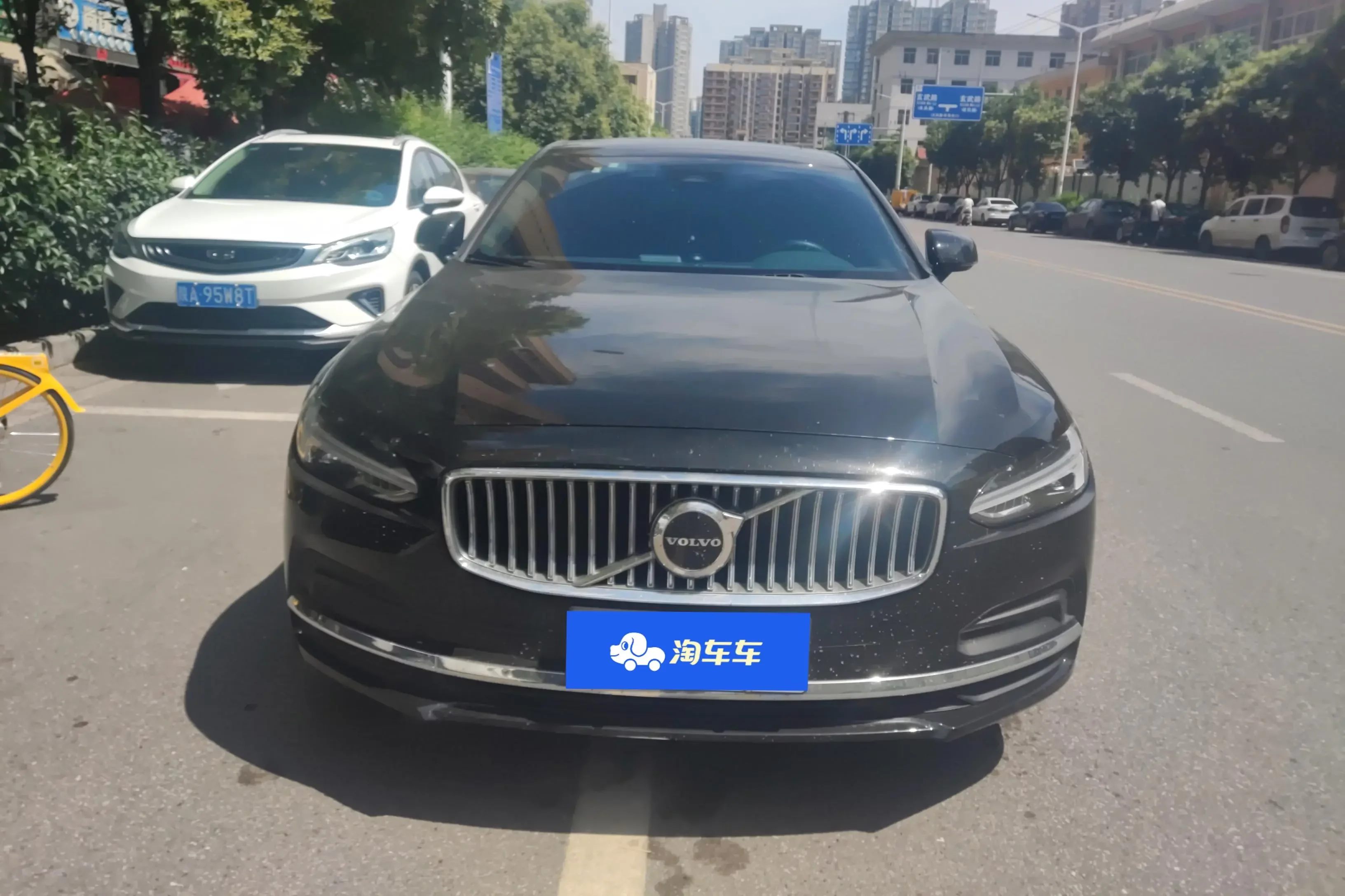 Volvo S90