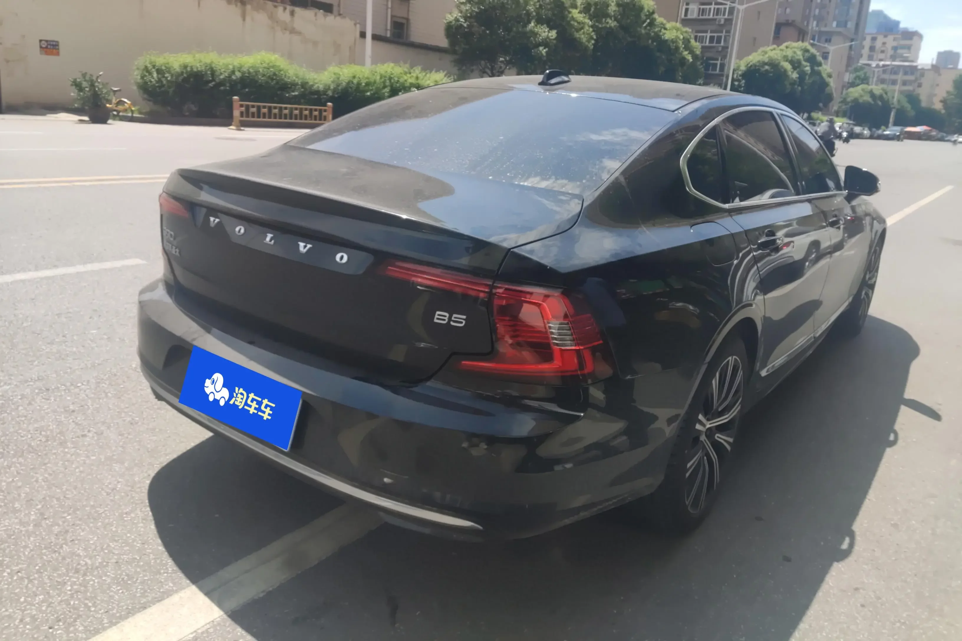 Volvo S90