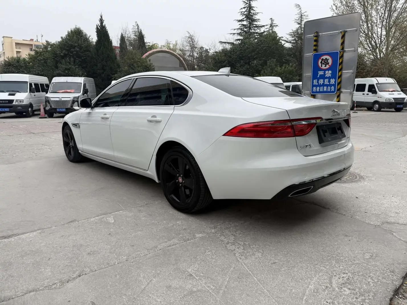 Jaguar XFL