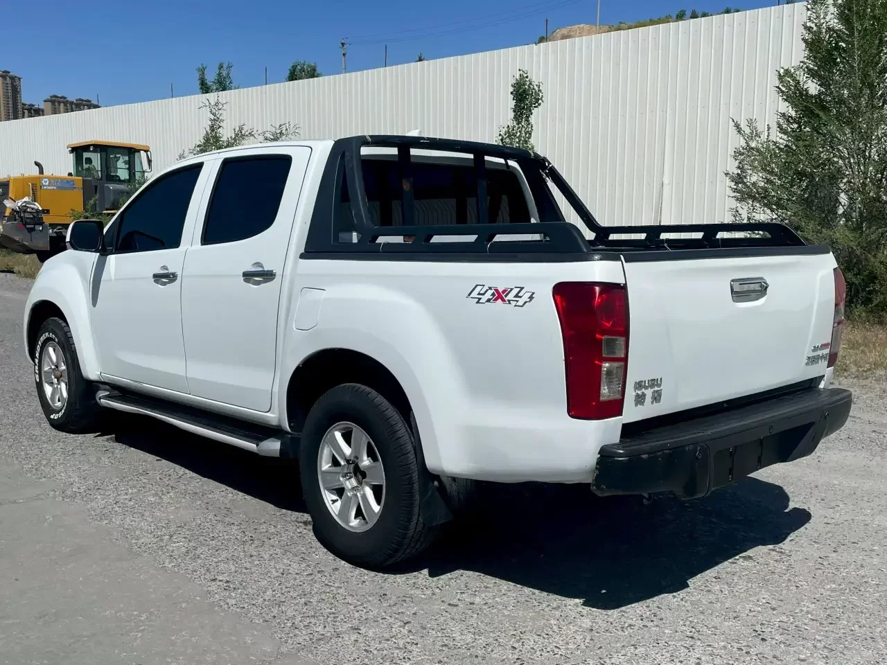 Isuzu Suzutaku