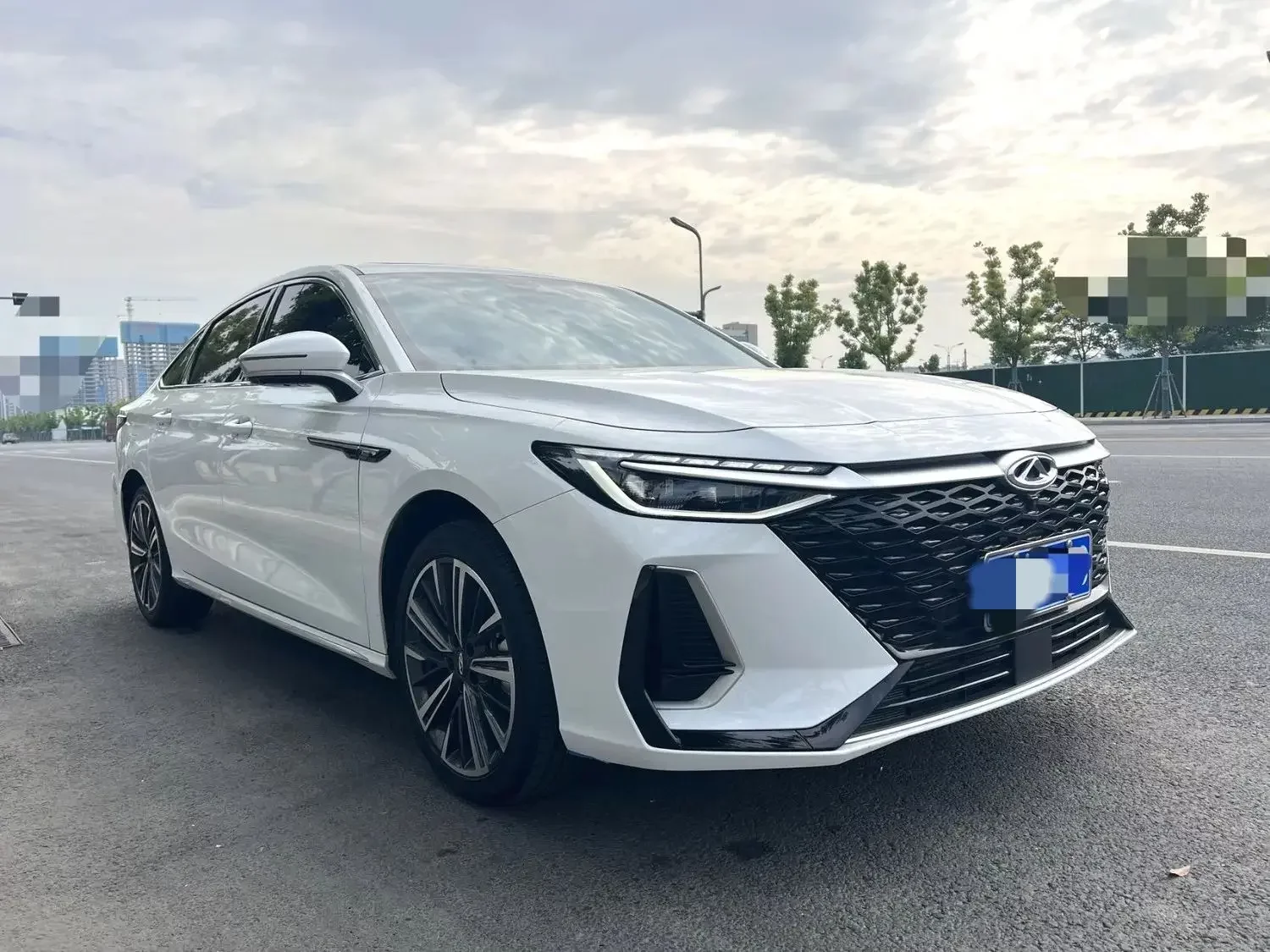 Chery Arrizo 8