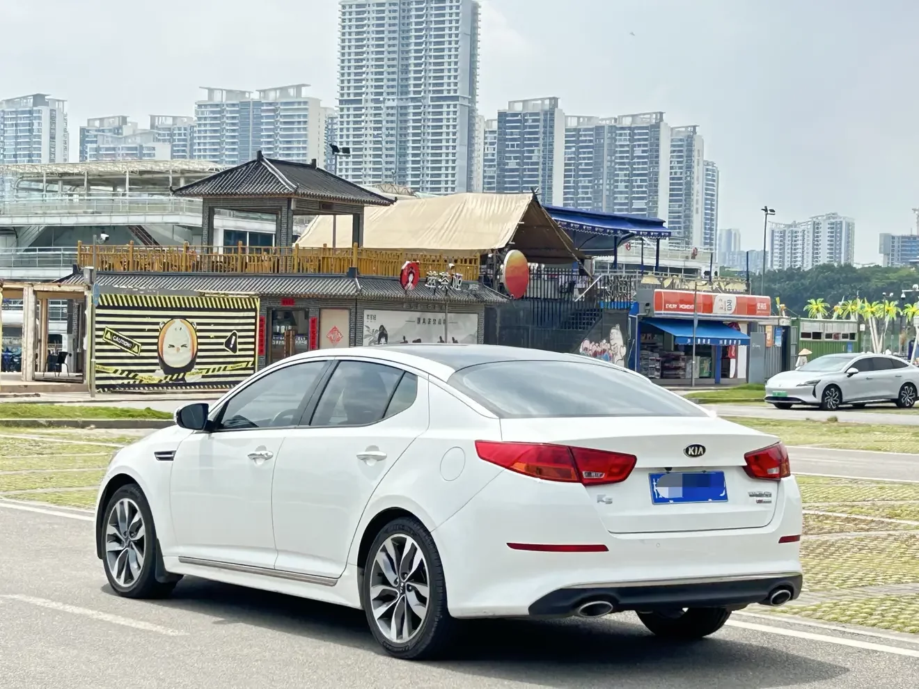 Kia K5