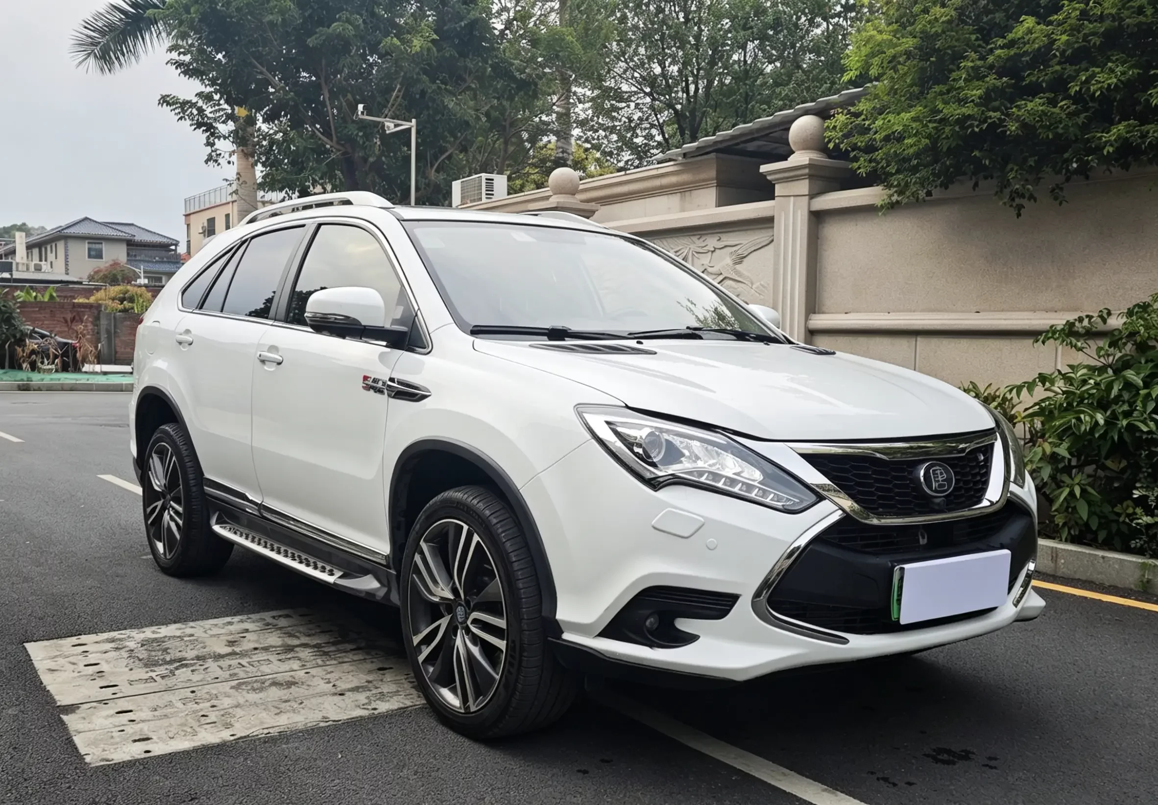 BYD Tang DM