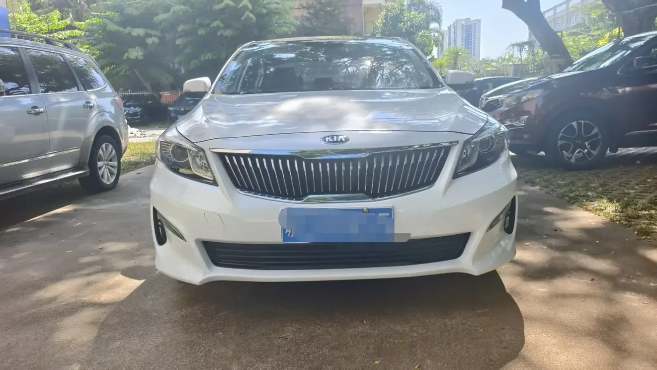 Kia K4