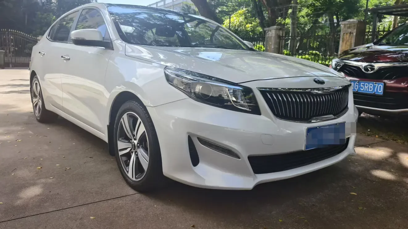 Kia K4