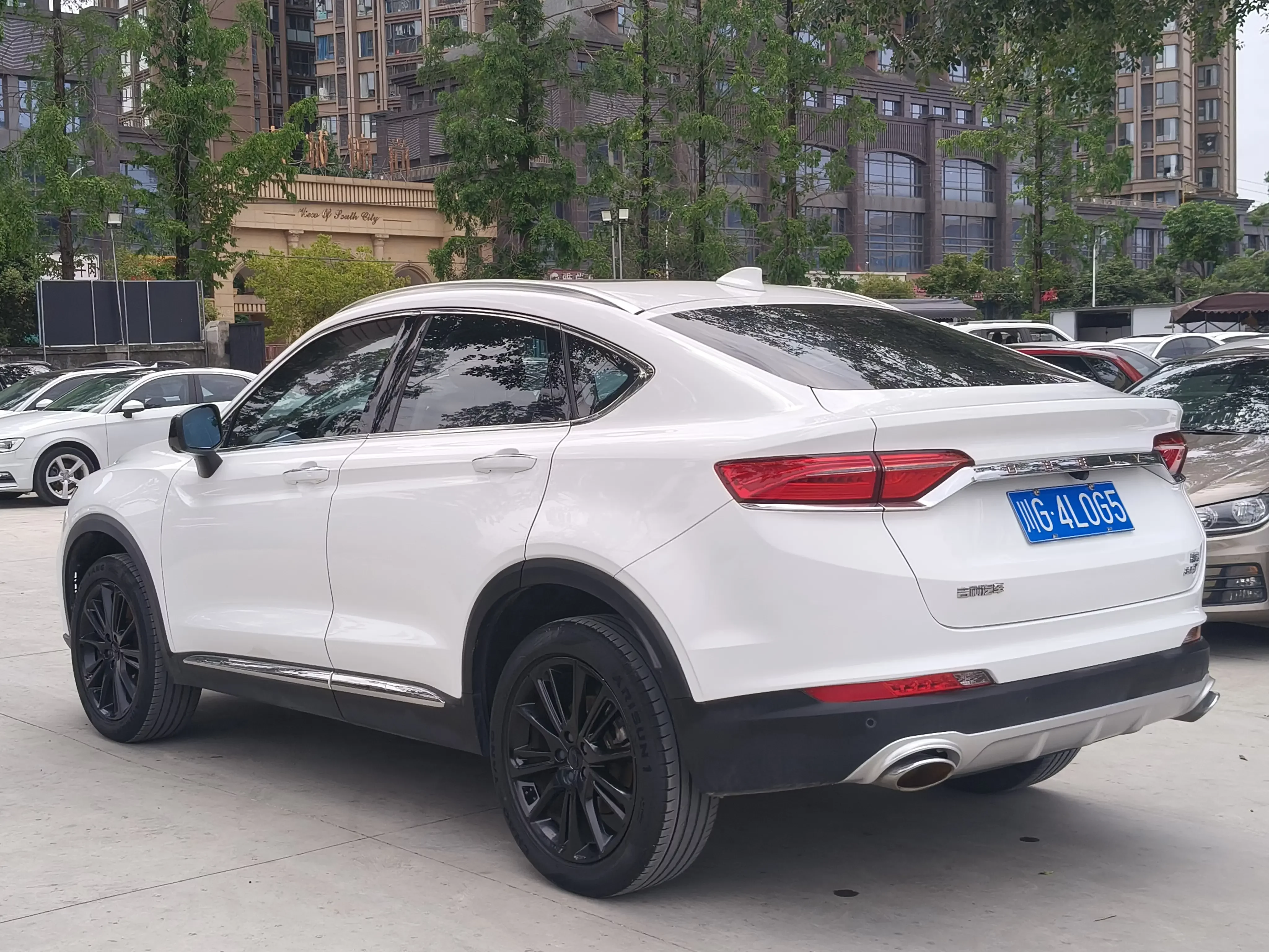 Geely Tugella