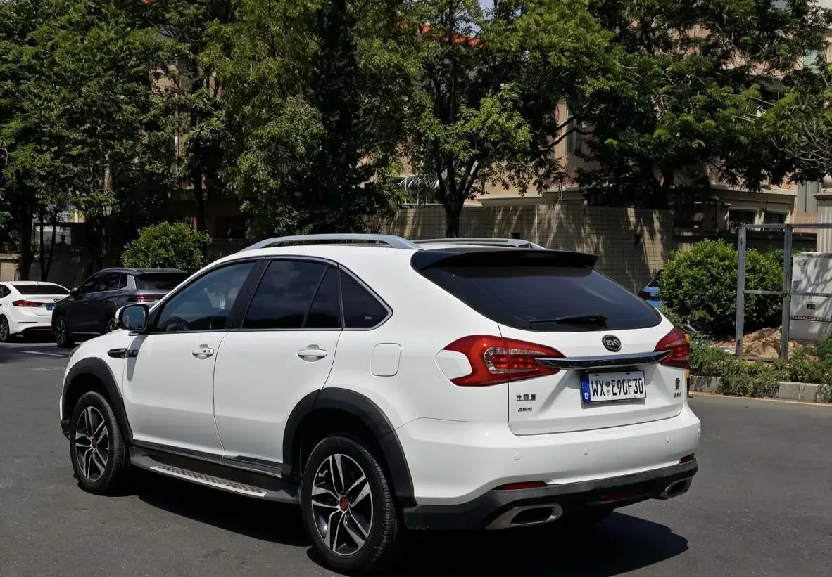BYD Tang DM