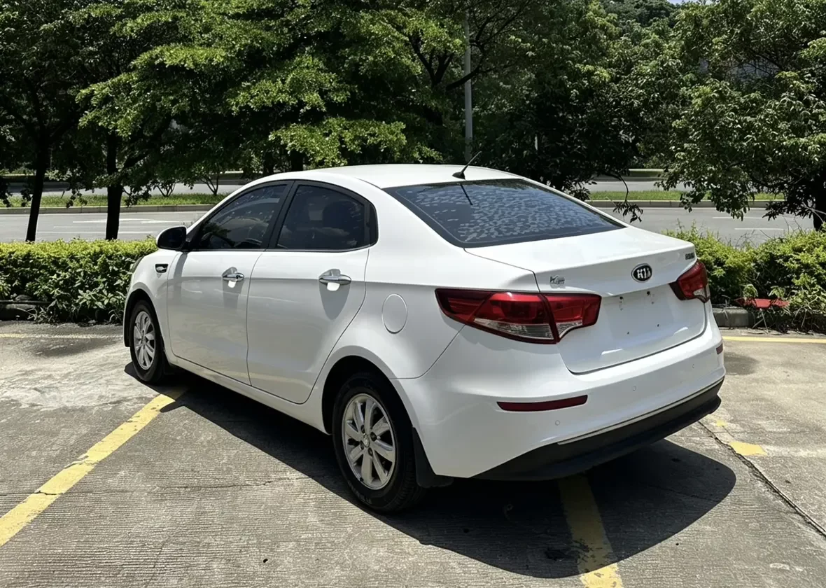 Kia K2