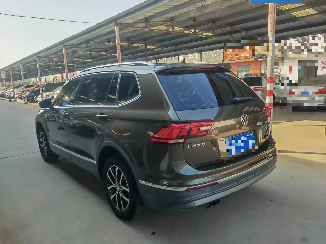 Volkswagen Tiguan L