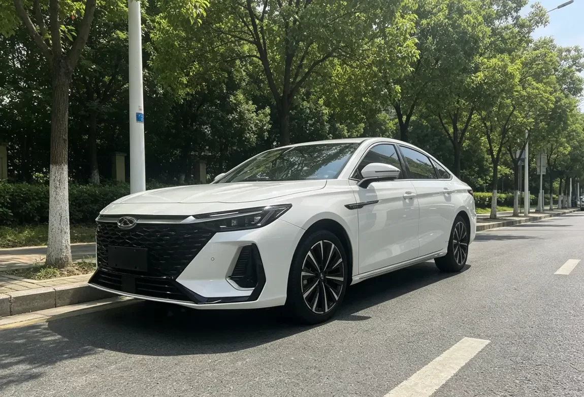 Chery Arrizo 8