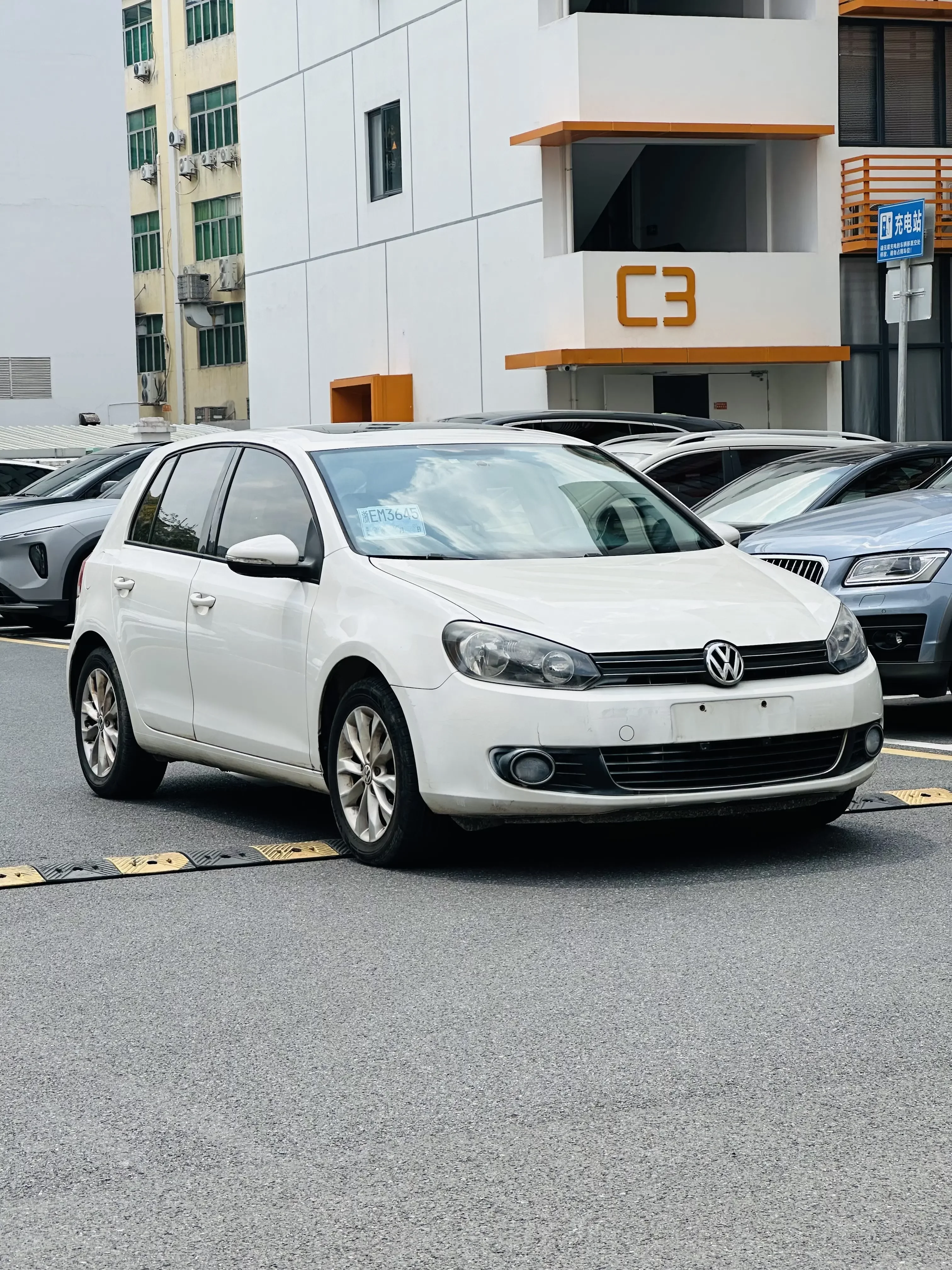 Volkswagen golf