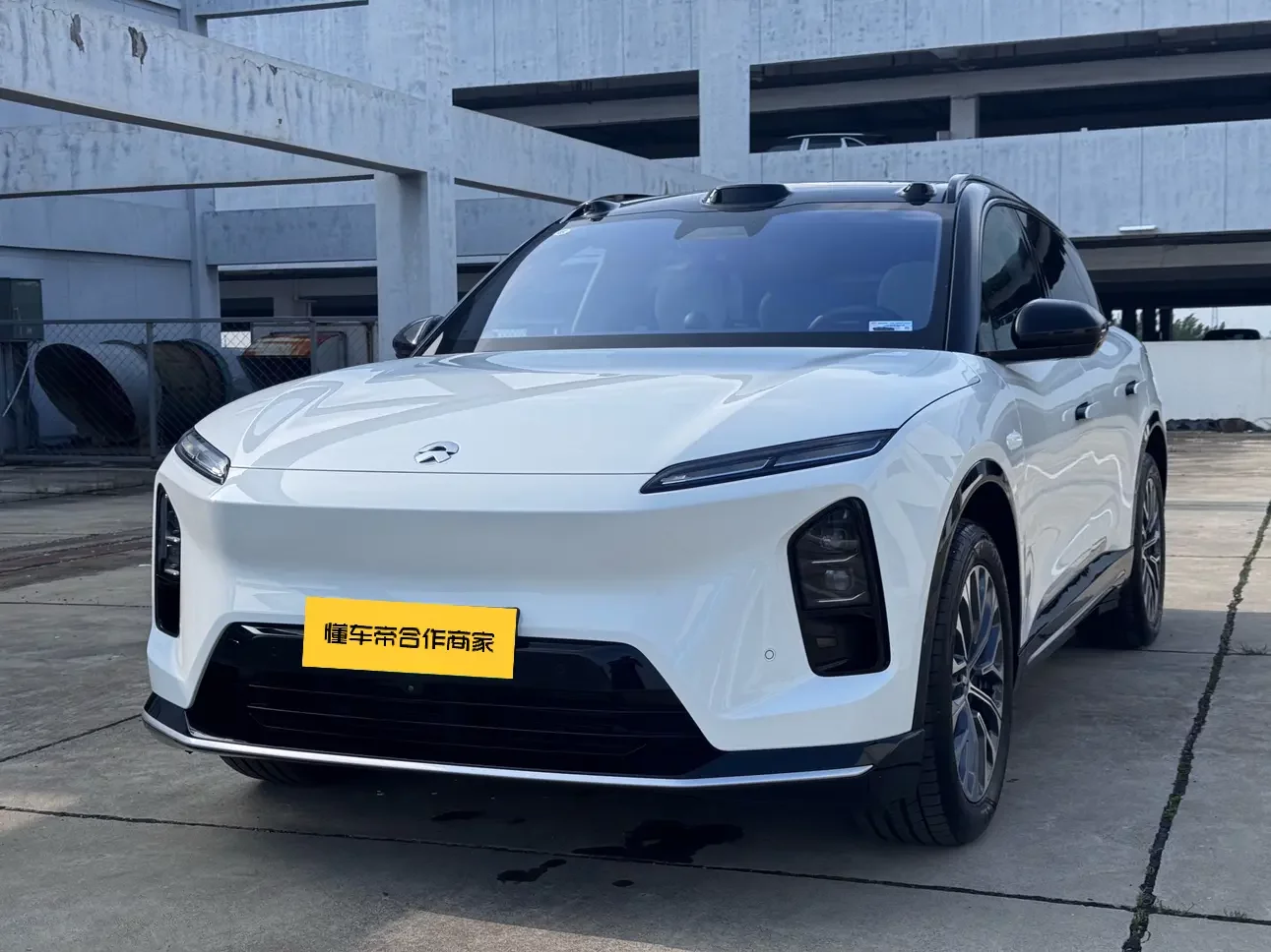 NIO ES6