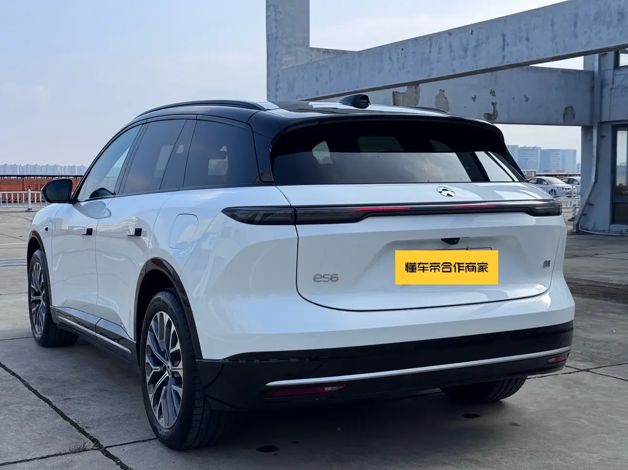 NIO ES6