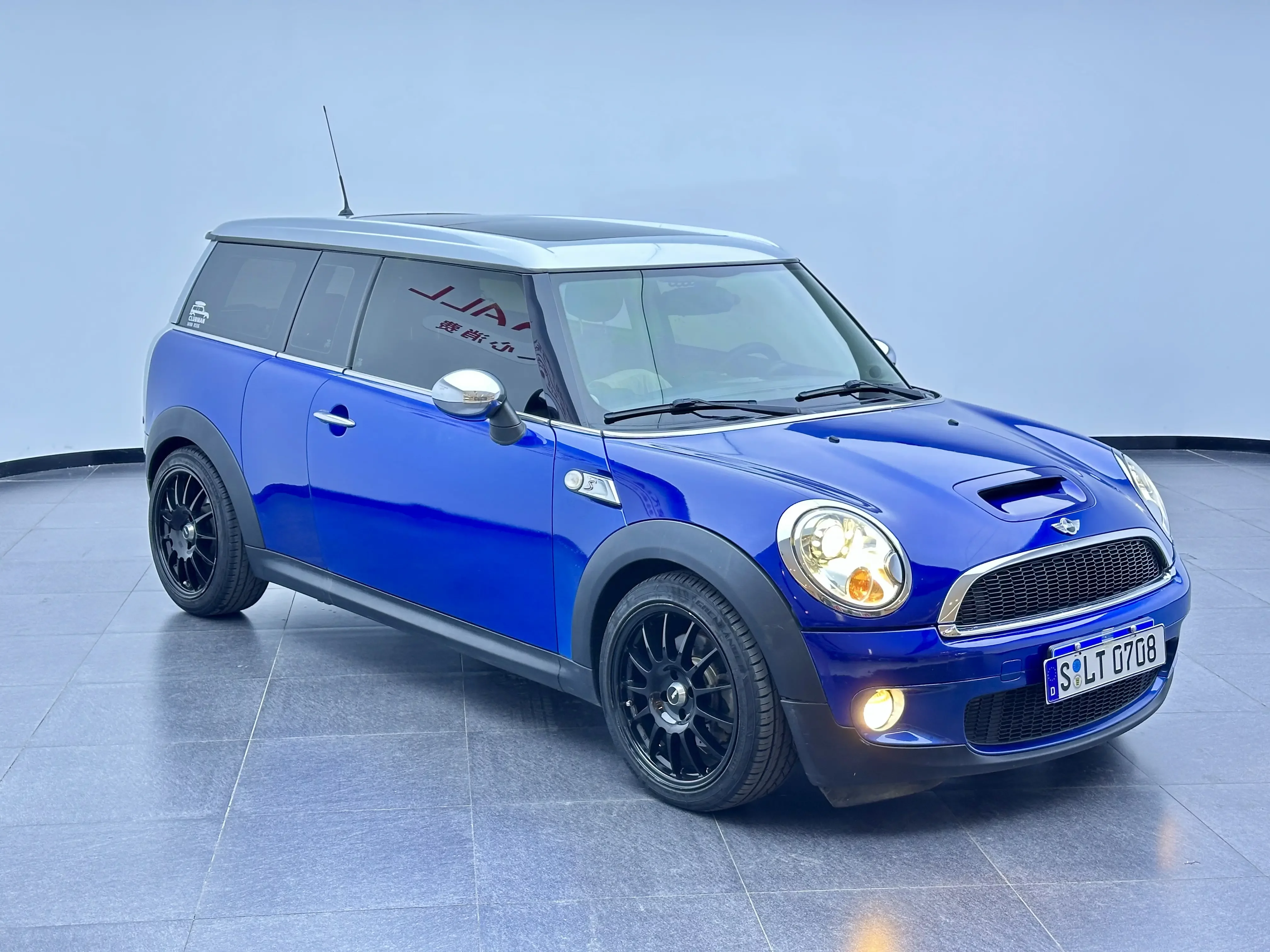 MINI 