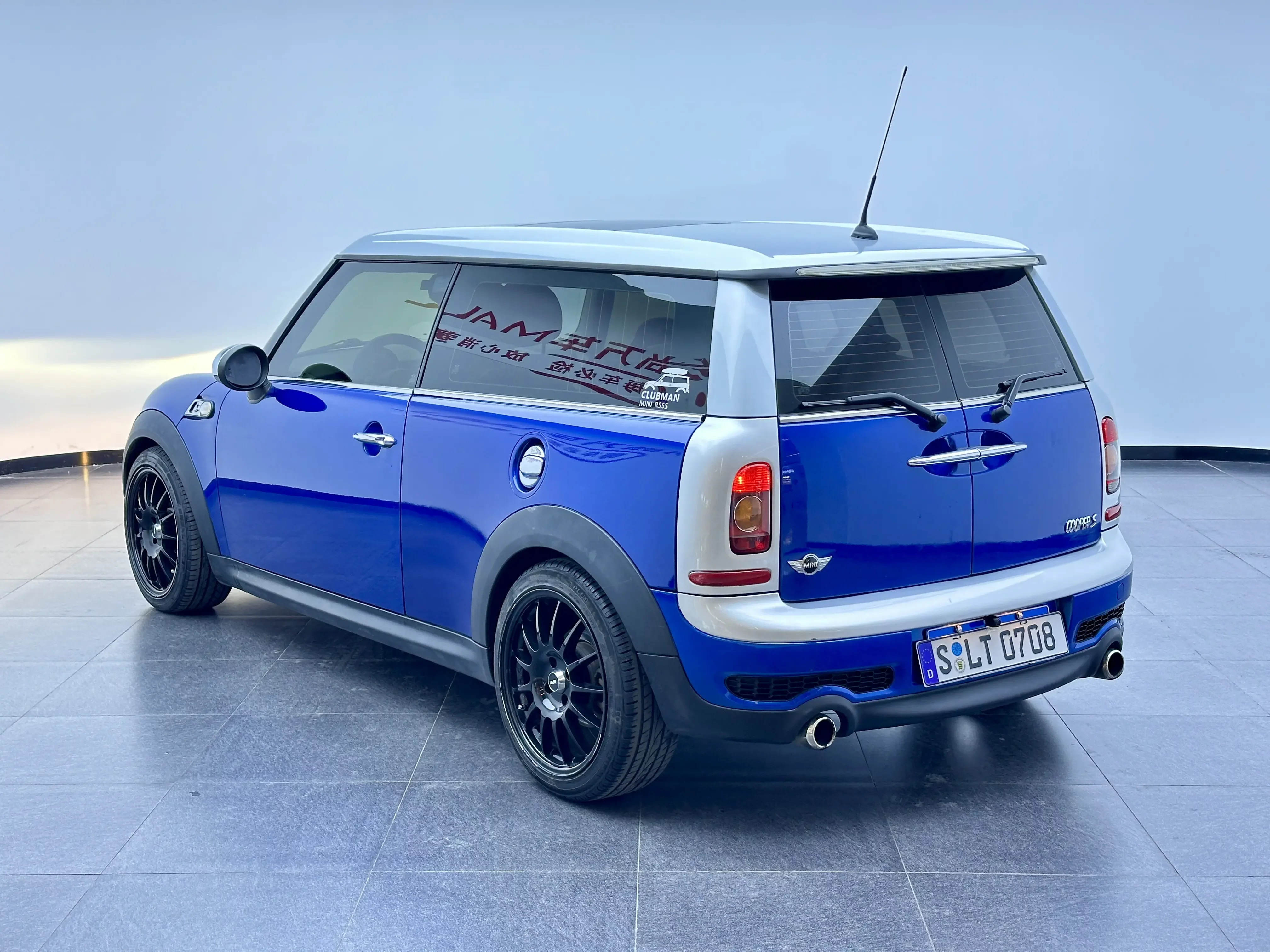 MINI 