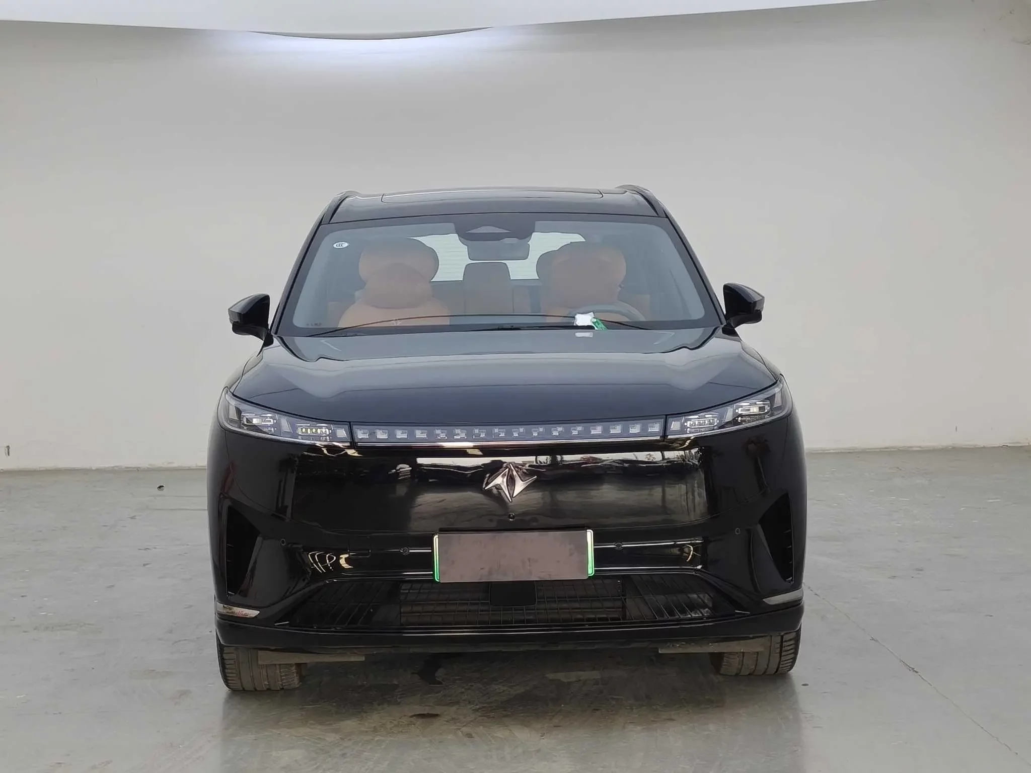 Dongfeng Yipai 008  из Китая