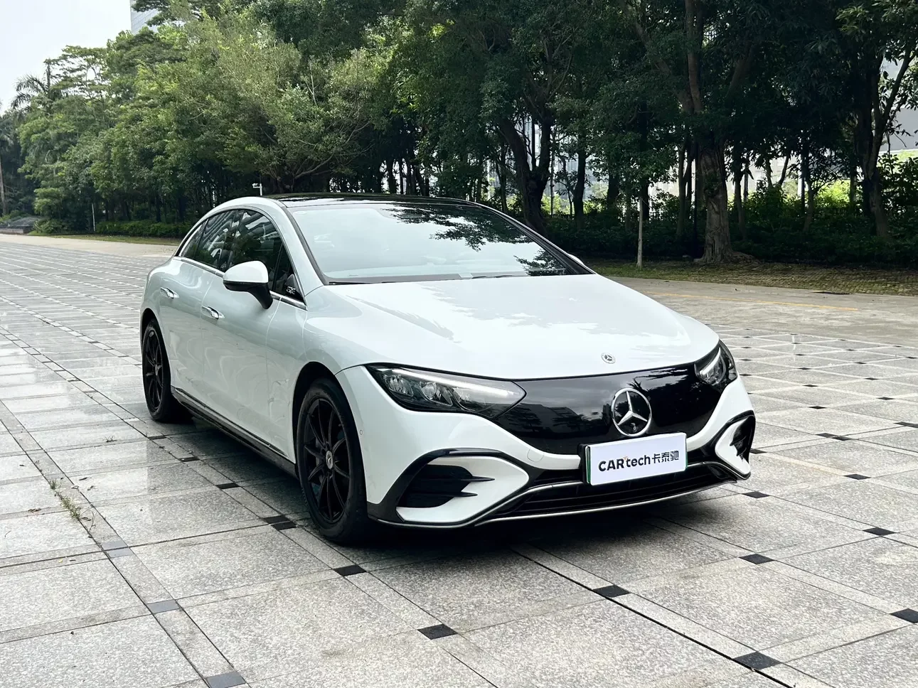 Mercedes-Benz EQE