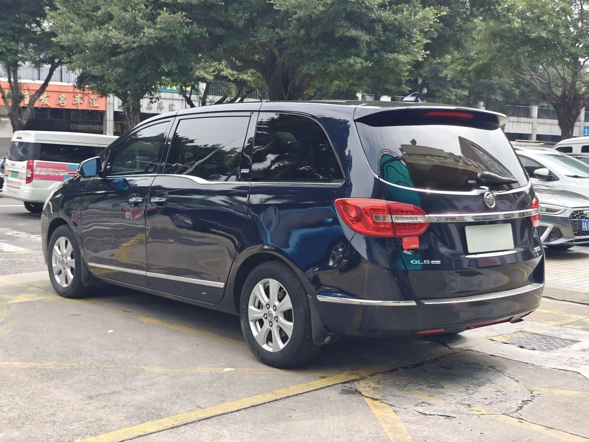 Buick GL8