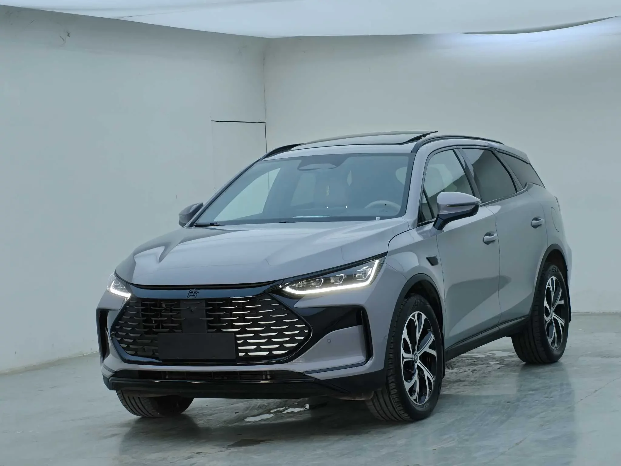 BYD Tang DM