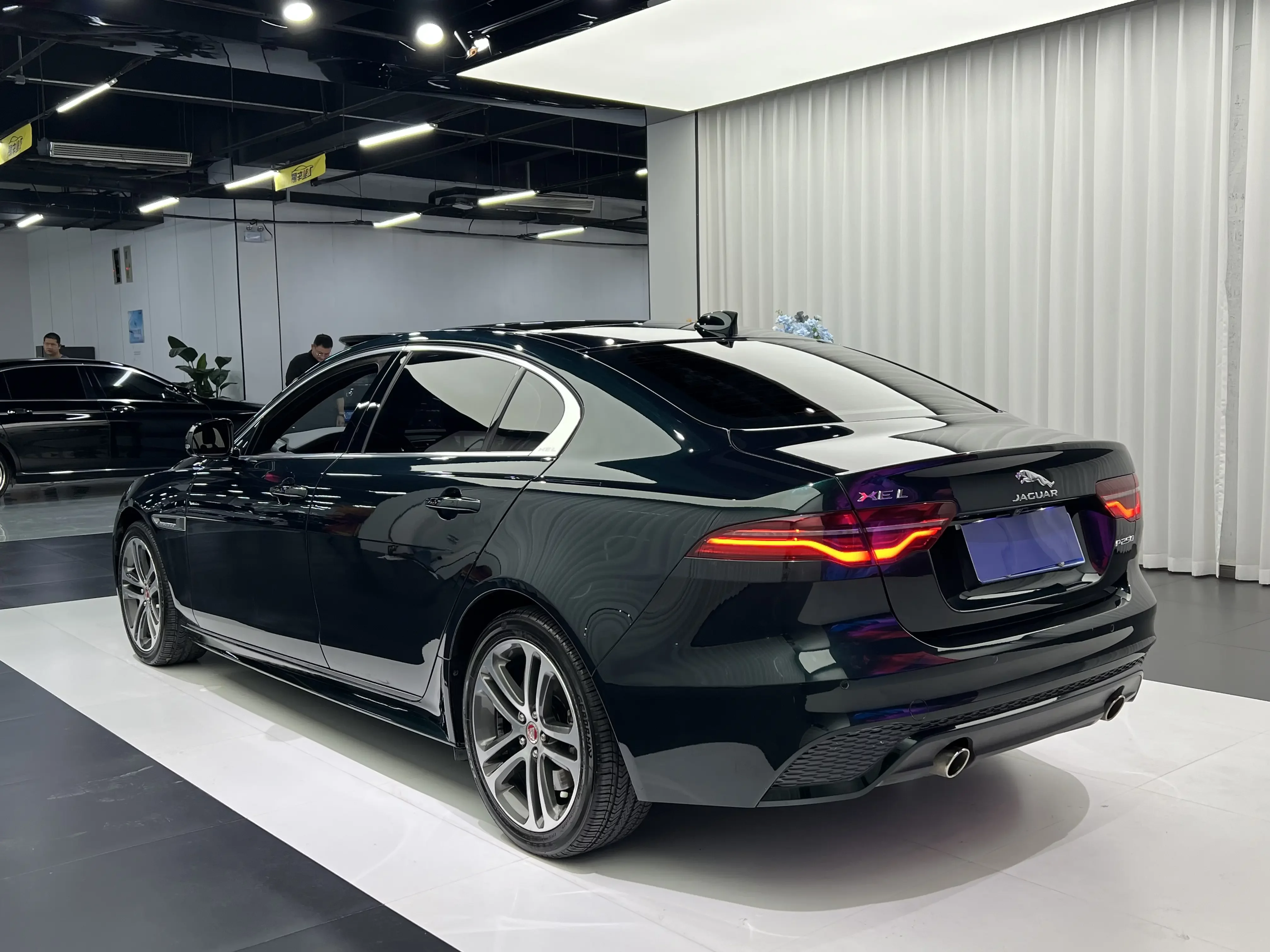 Jaguar XEL