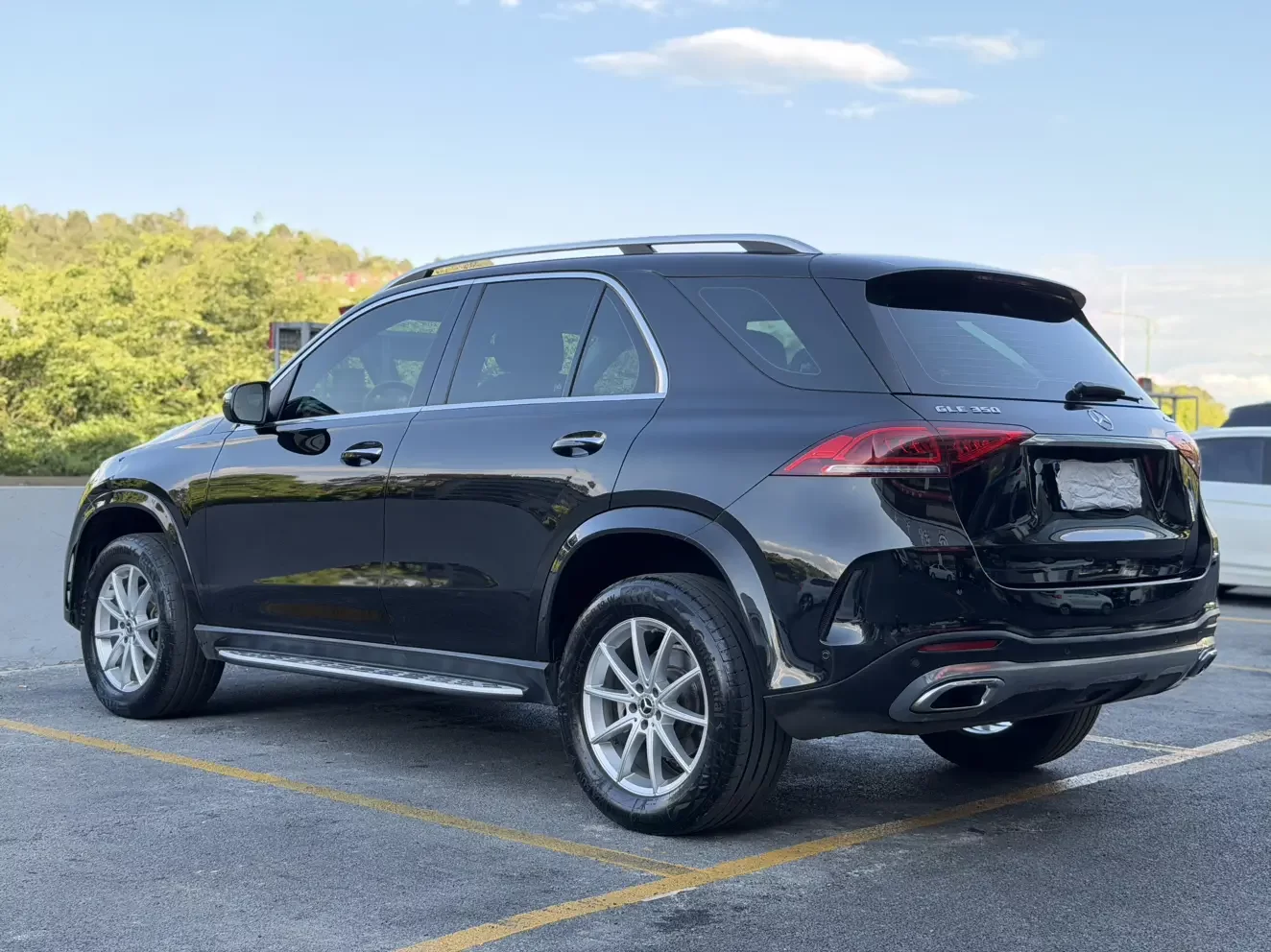 Mercedes-Benz GLE (Imported)