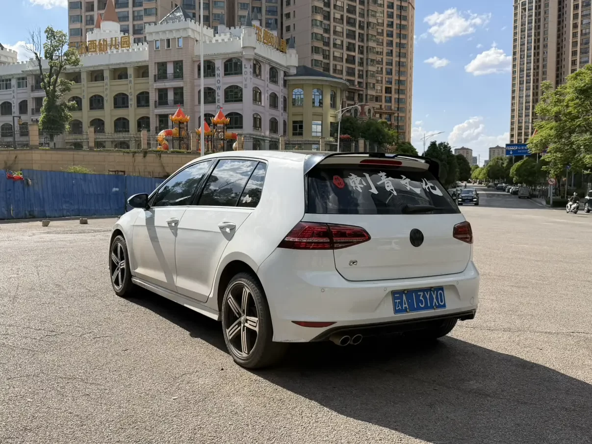 Volkswagen golf
