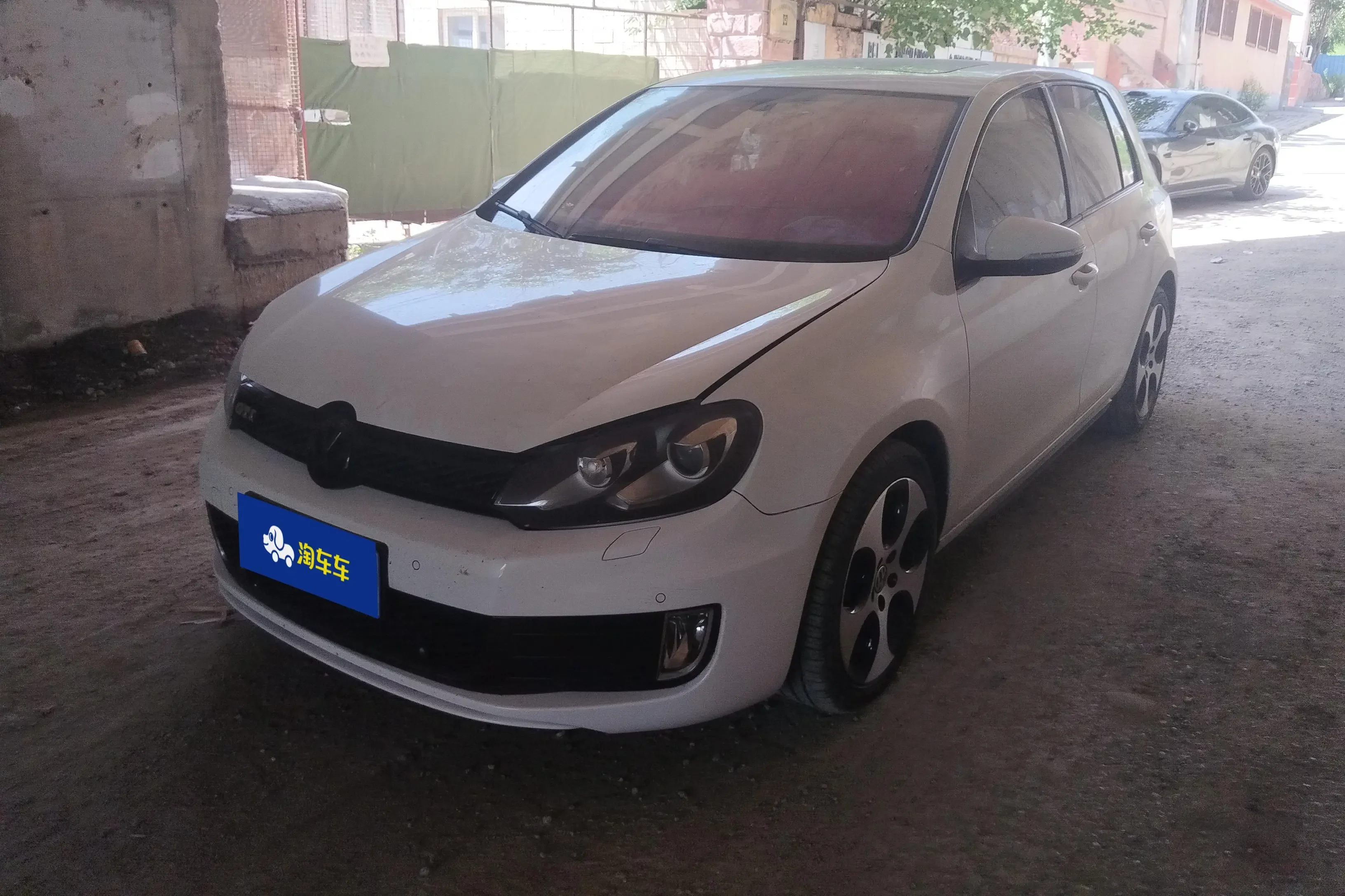 Volkswagen Golf GTI