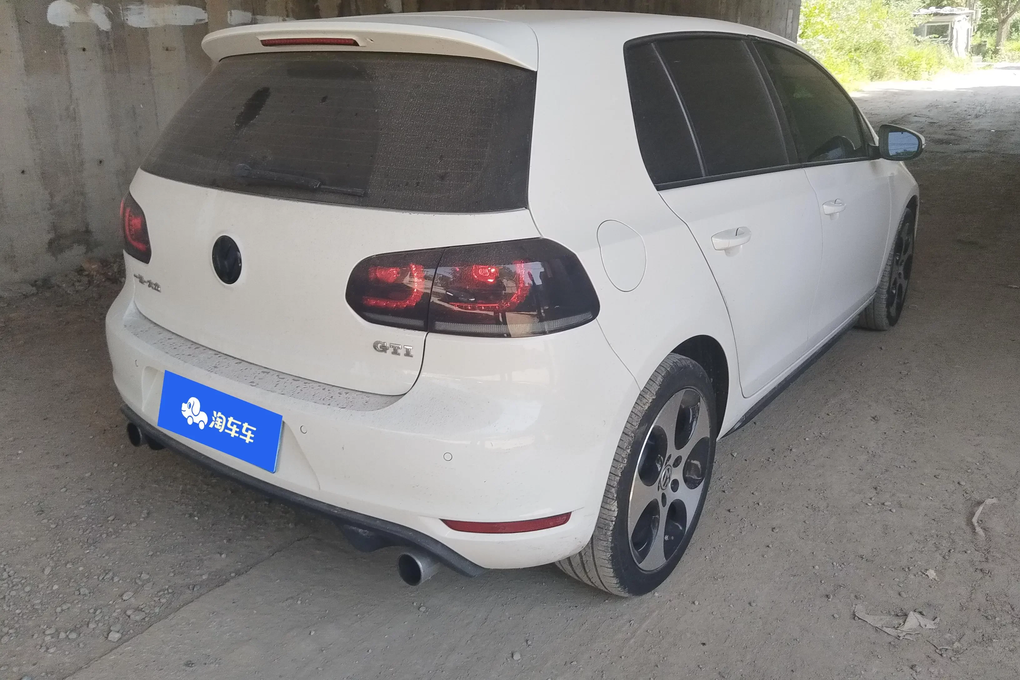 Volkswagen Golf GTI