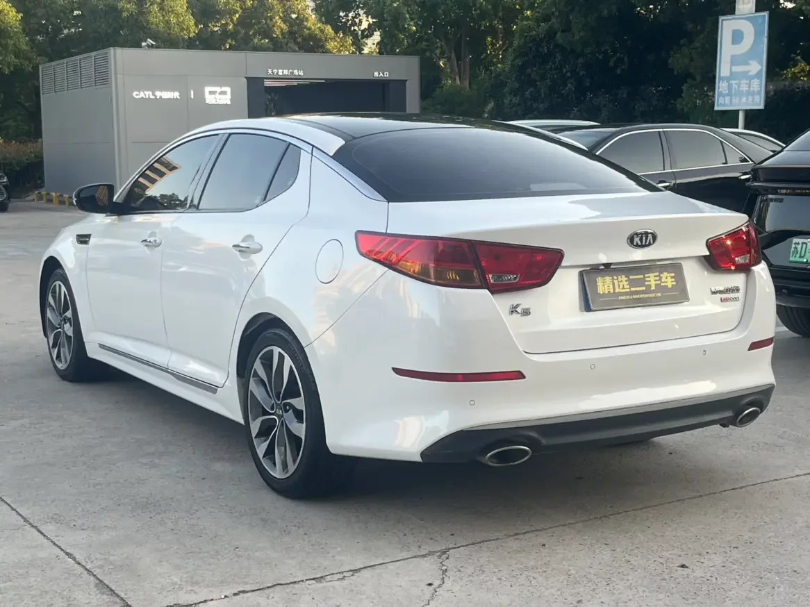 Kia K5