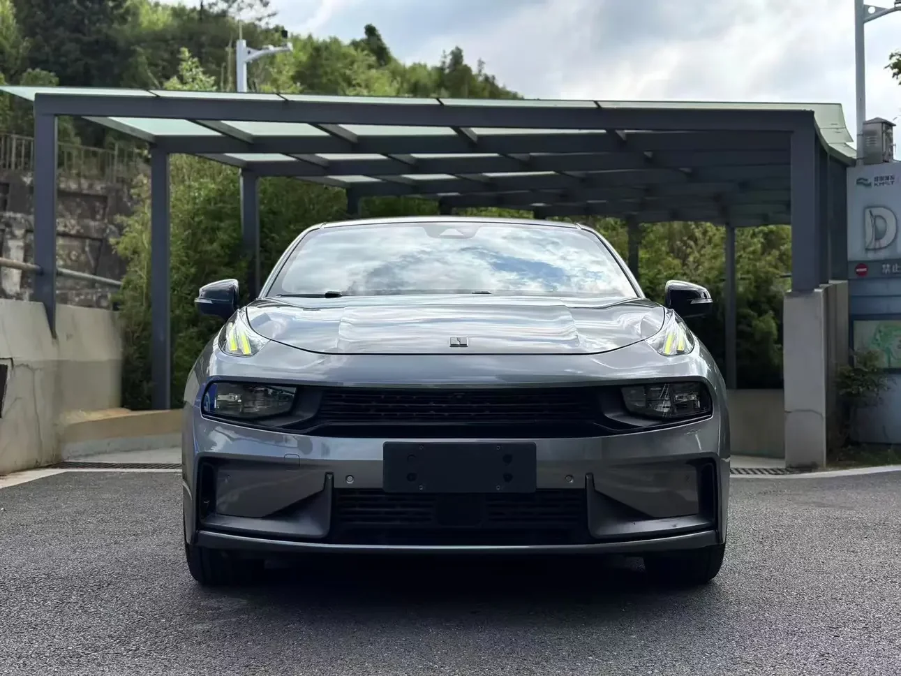 Lynk & Co 03