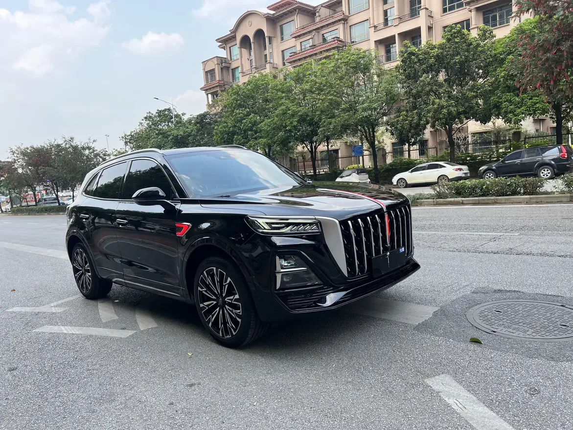 Hongqi HS5