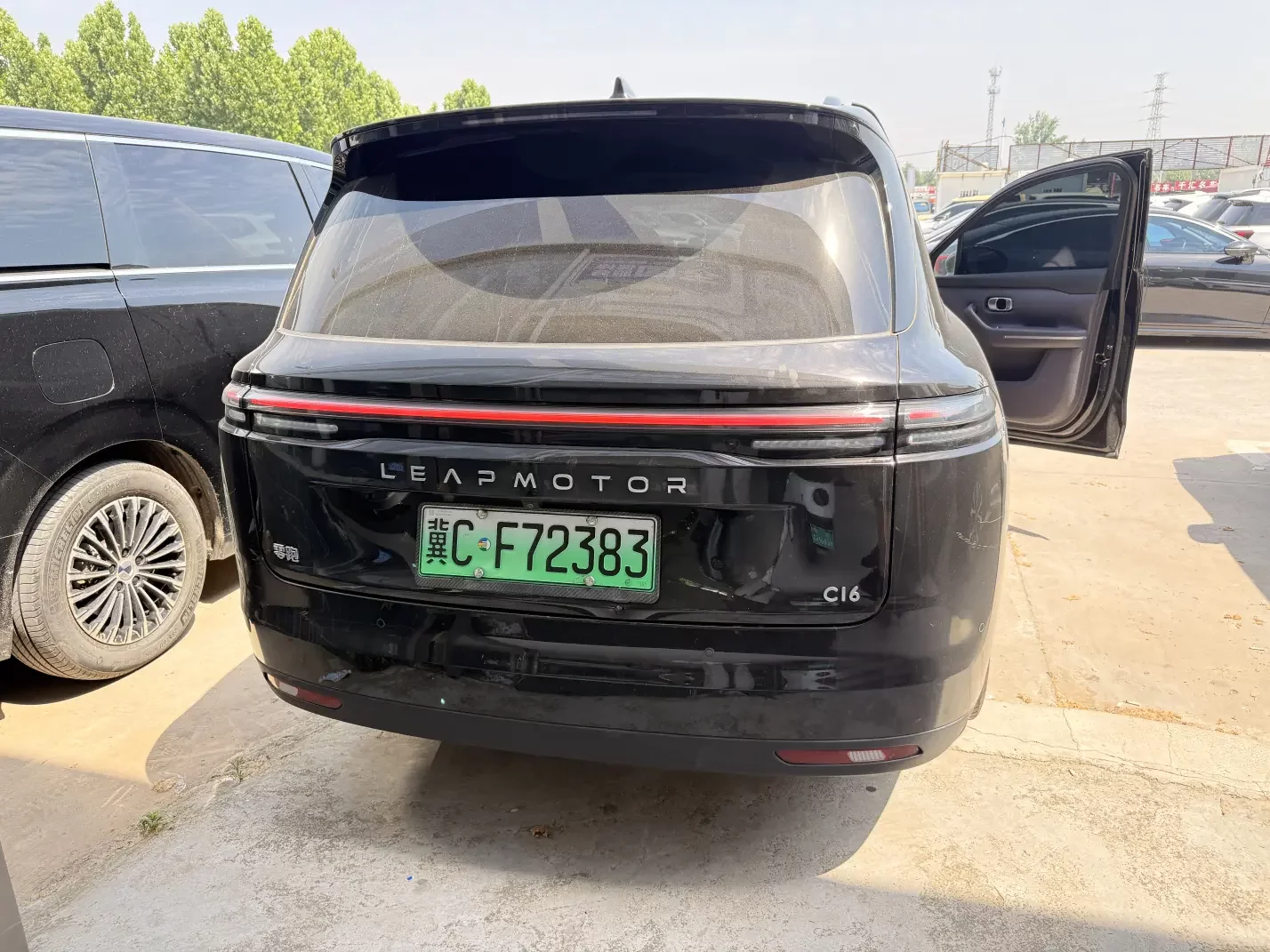 Leapmotor C16