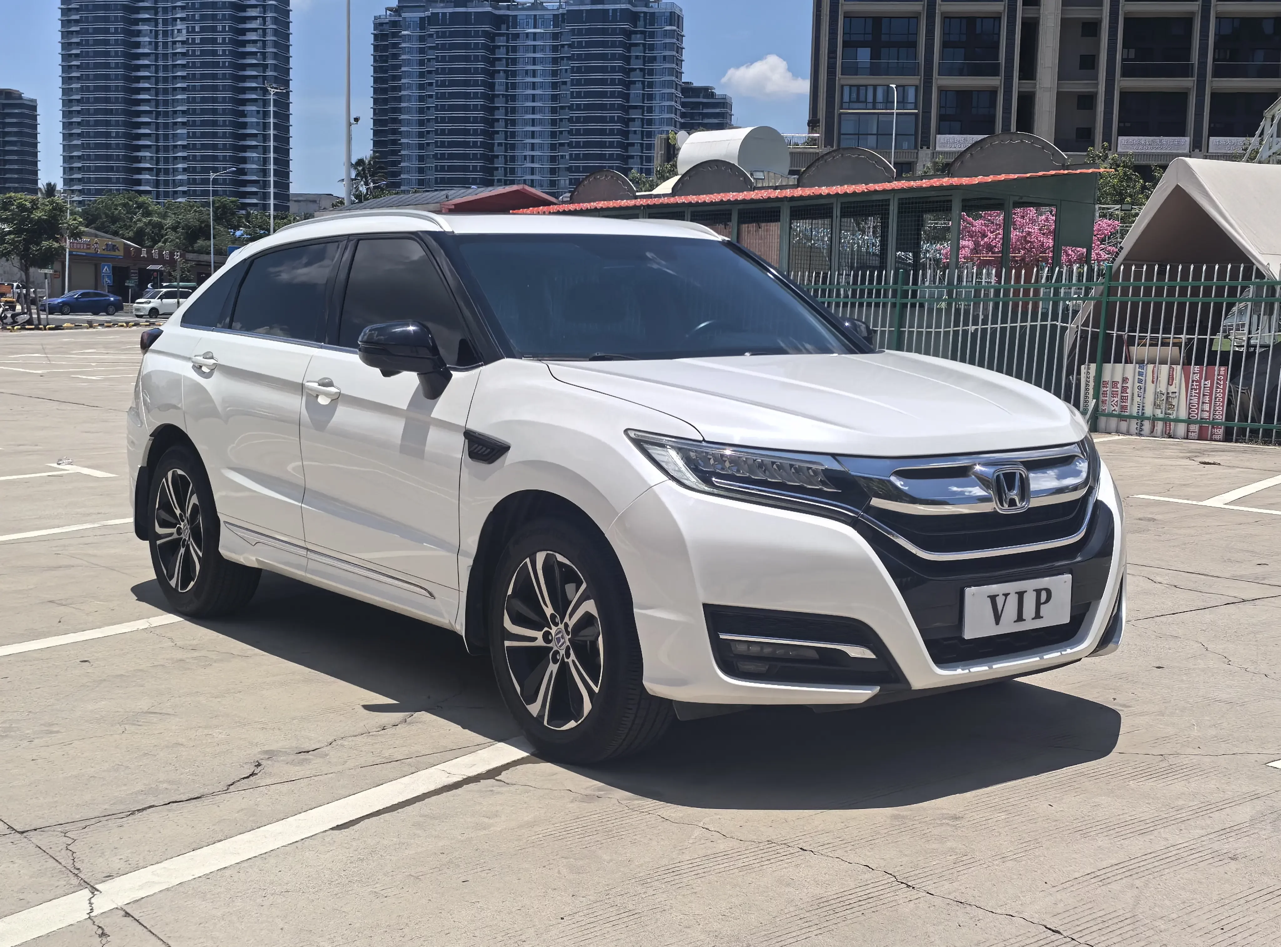 Honda UR-V