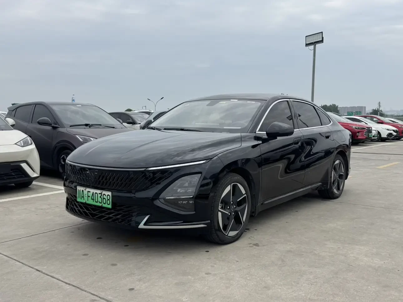 Wuling Starlight PHEV