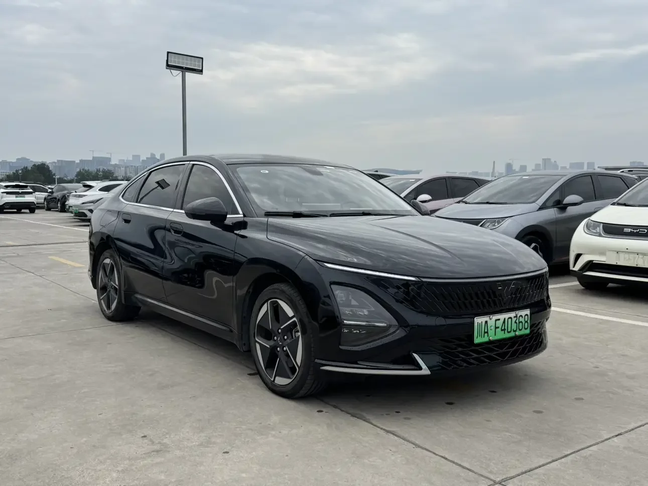 Wuling Starlight PHEV