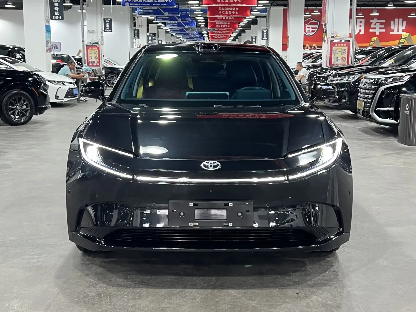 Toyota bZ5