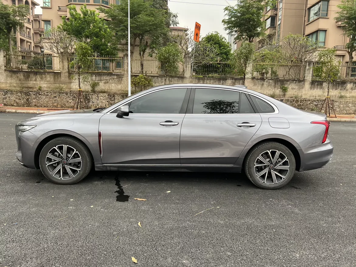 Hongqi H5 PHEV